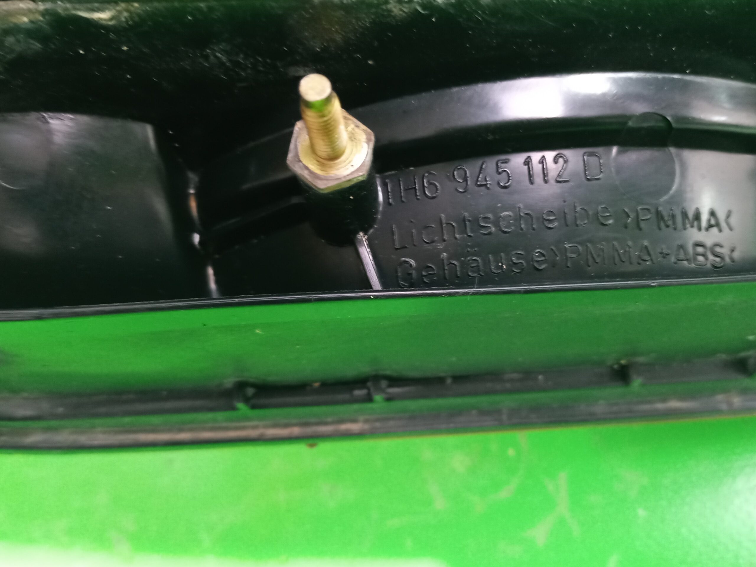 piloto_trasero_derecho_1h6945112_volkswagen_golf_iii_berlina_1h1_1_9_diesel