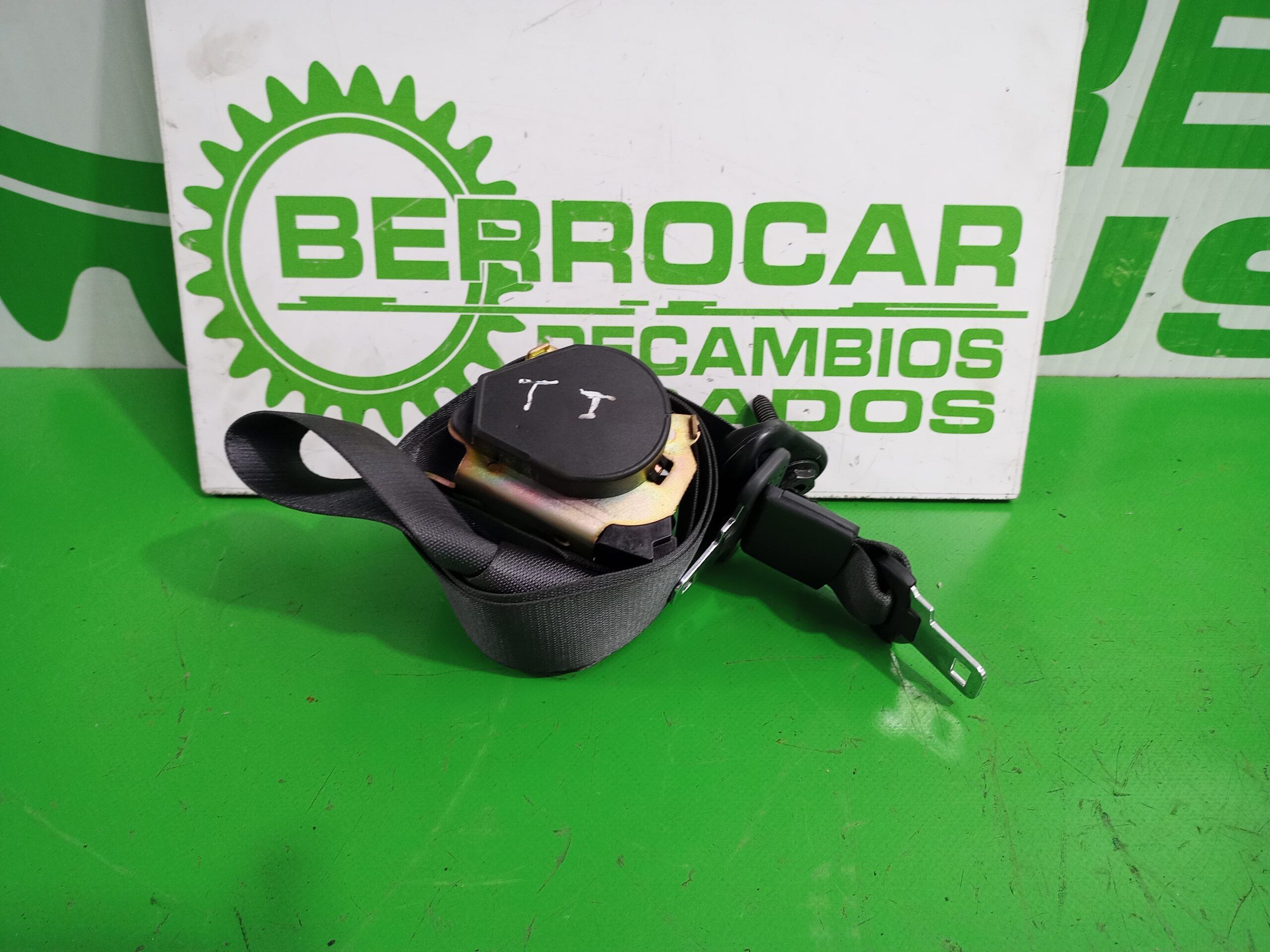 cinturon_de_seguridad_trasero_izquierdo_8200309239_renault_scenic_ii_1_6_16v