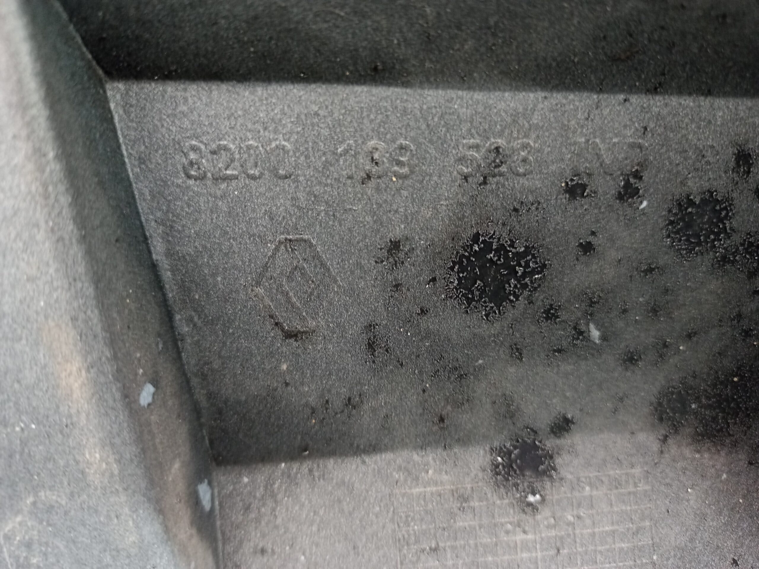 paragolpes_delantero_8200139528_renault_scenic_ii_1_6_16v