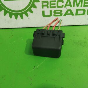 caja_reles_fusibles_8200222933b_renault_scenic_ii_1_6_16v