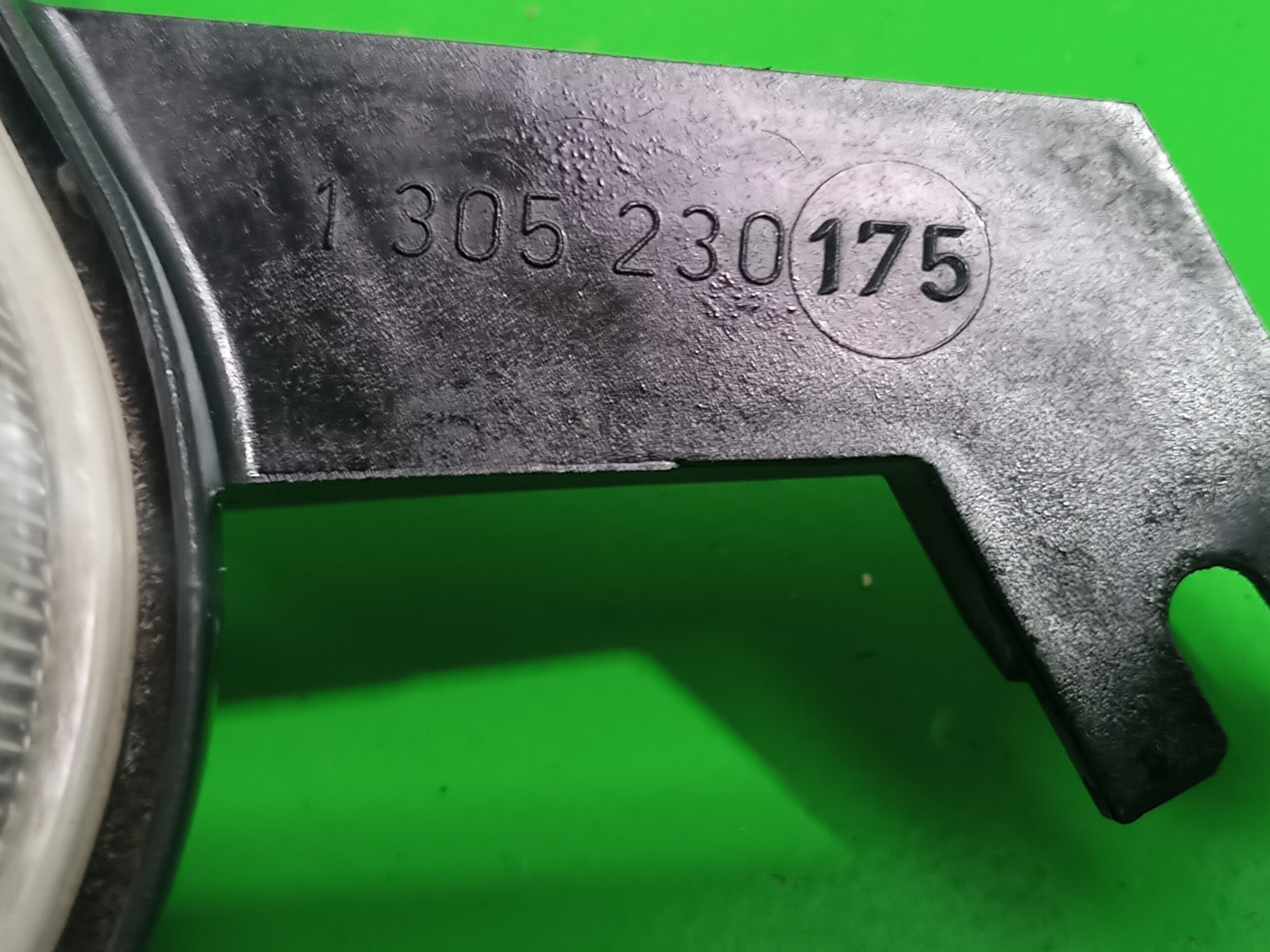 faro_antiniebla_derecho_1305230175_peugeot_306_berlina_3_4_5_puertas_s2_1_9_diesel