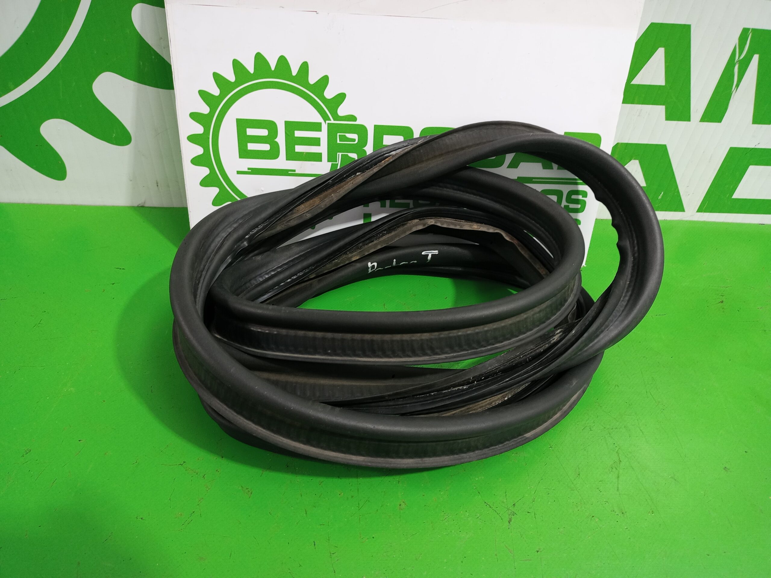 goma_contorno_xr815745_jaguar_s_type_2_7_v6_diesel_cat