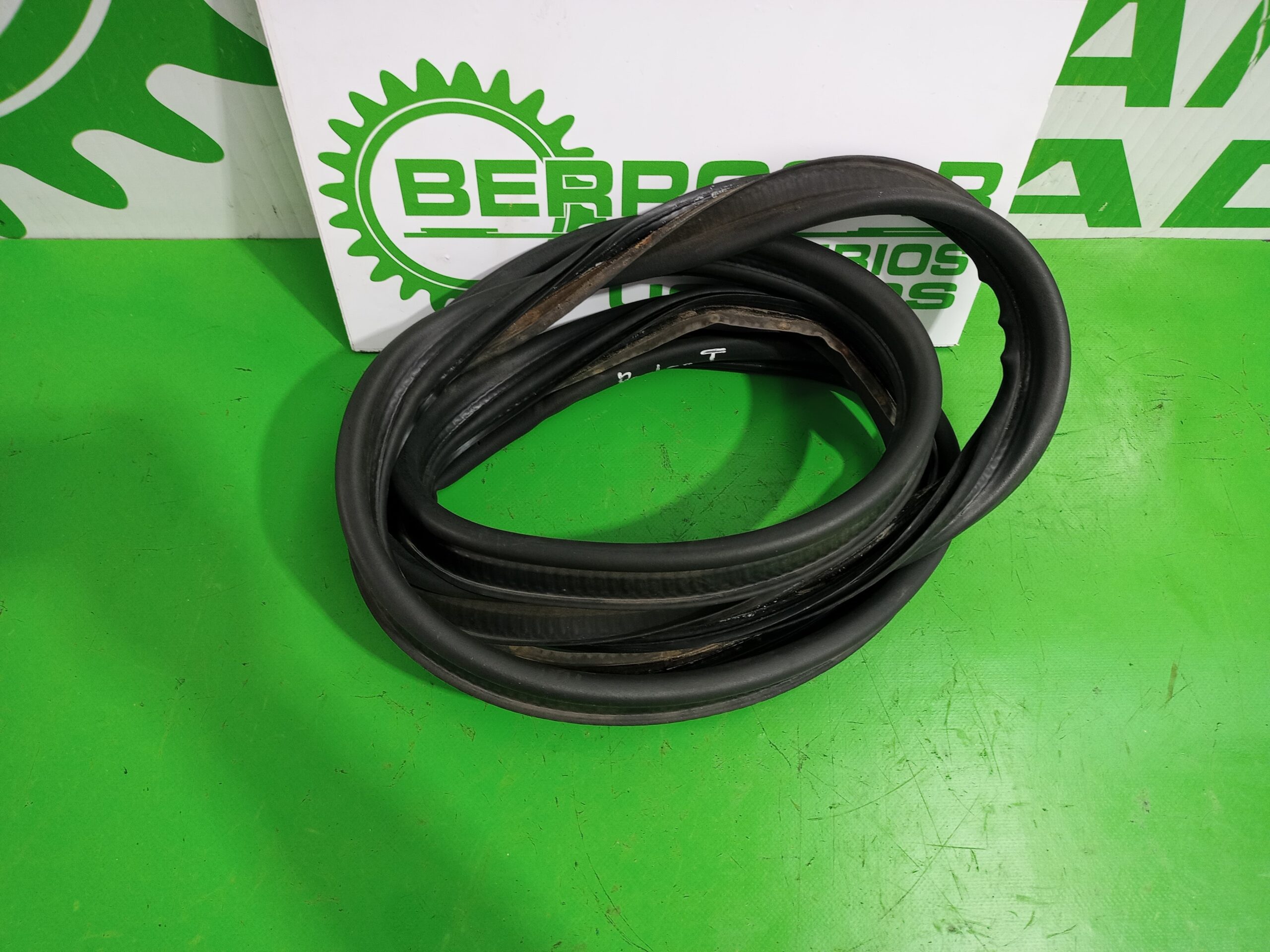 goma_contorno_xr815745_jaguar_s_type_2_7_v6_diesel_cat