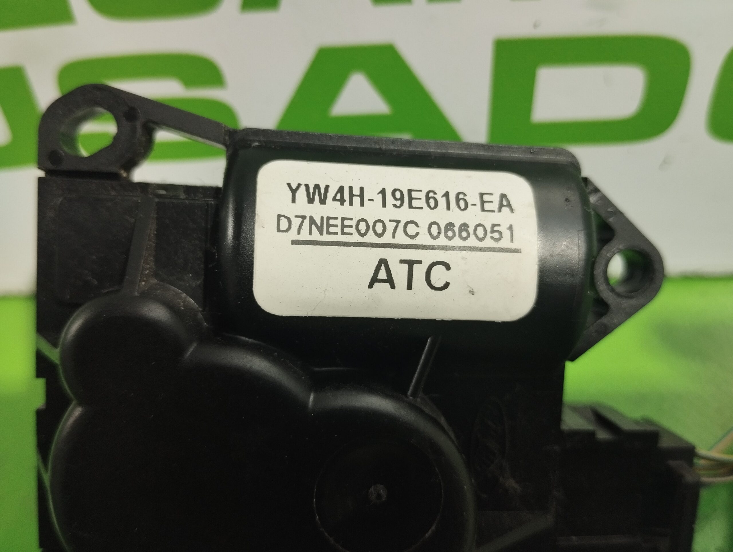 motor_apertura_trampillas_yw4h19e616ea_jaguar_s_type_2_7_v6_diesel_cat