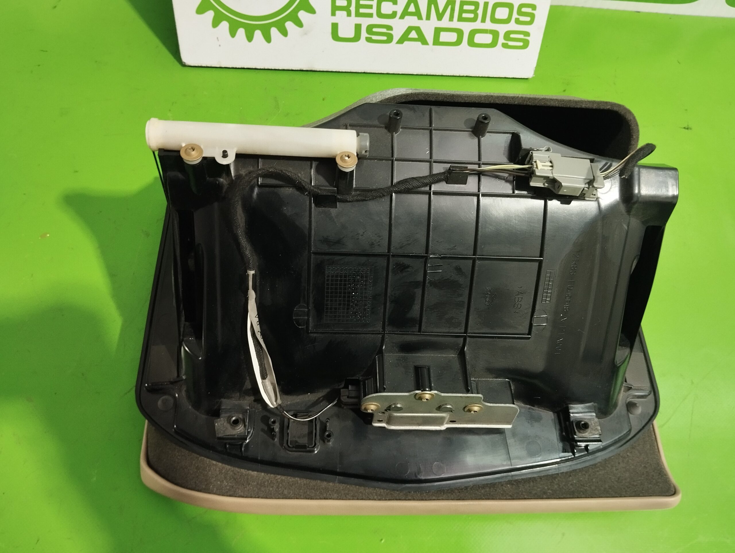 guantera_2r83f045f48_jaguar_s_type_2_7_v6_diesel_cat