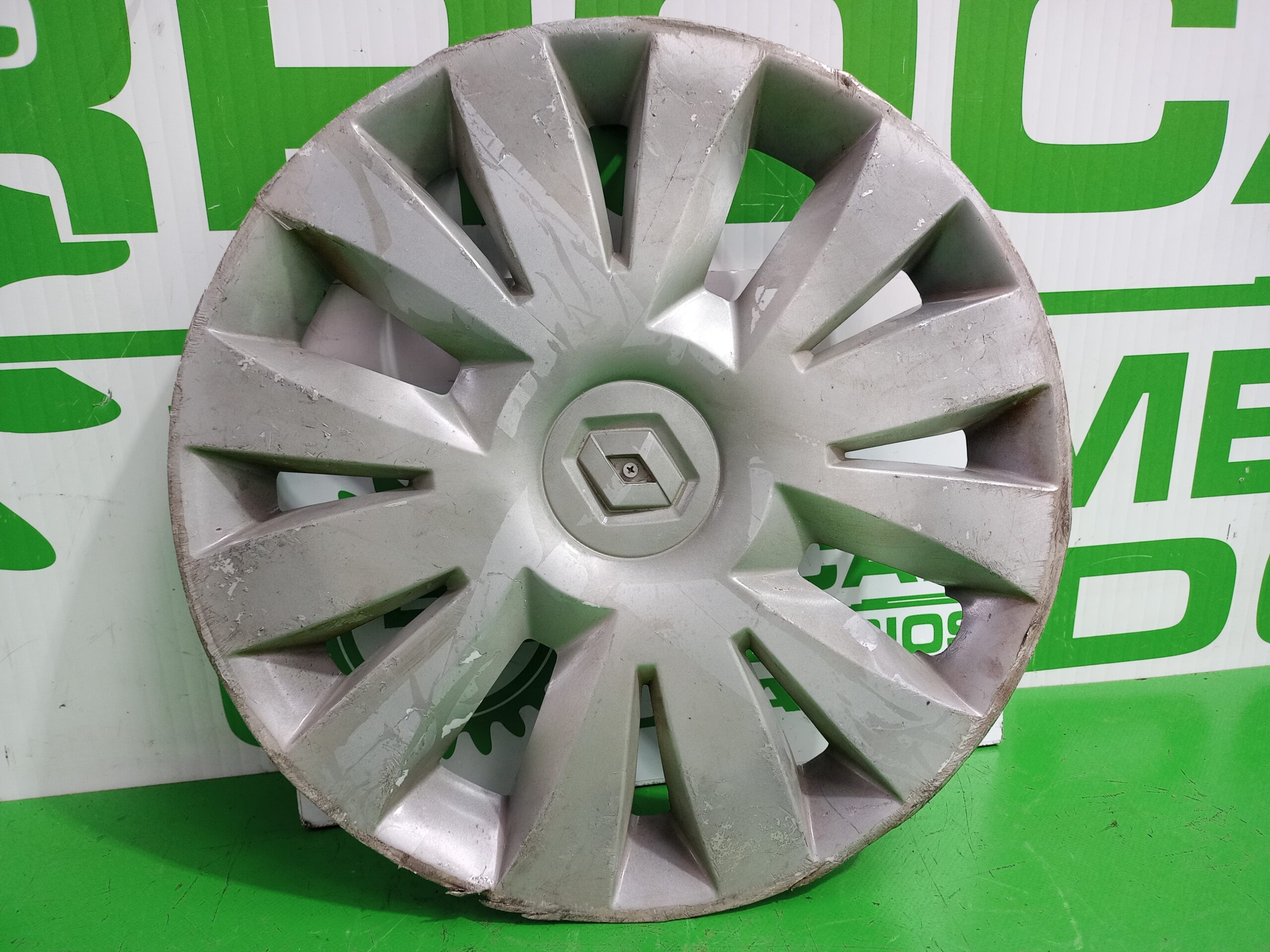 tapacubos_8200833418_renault_clio_iii