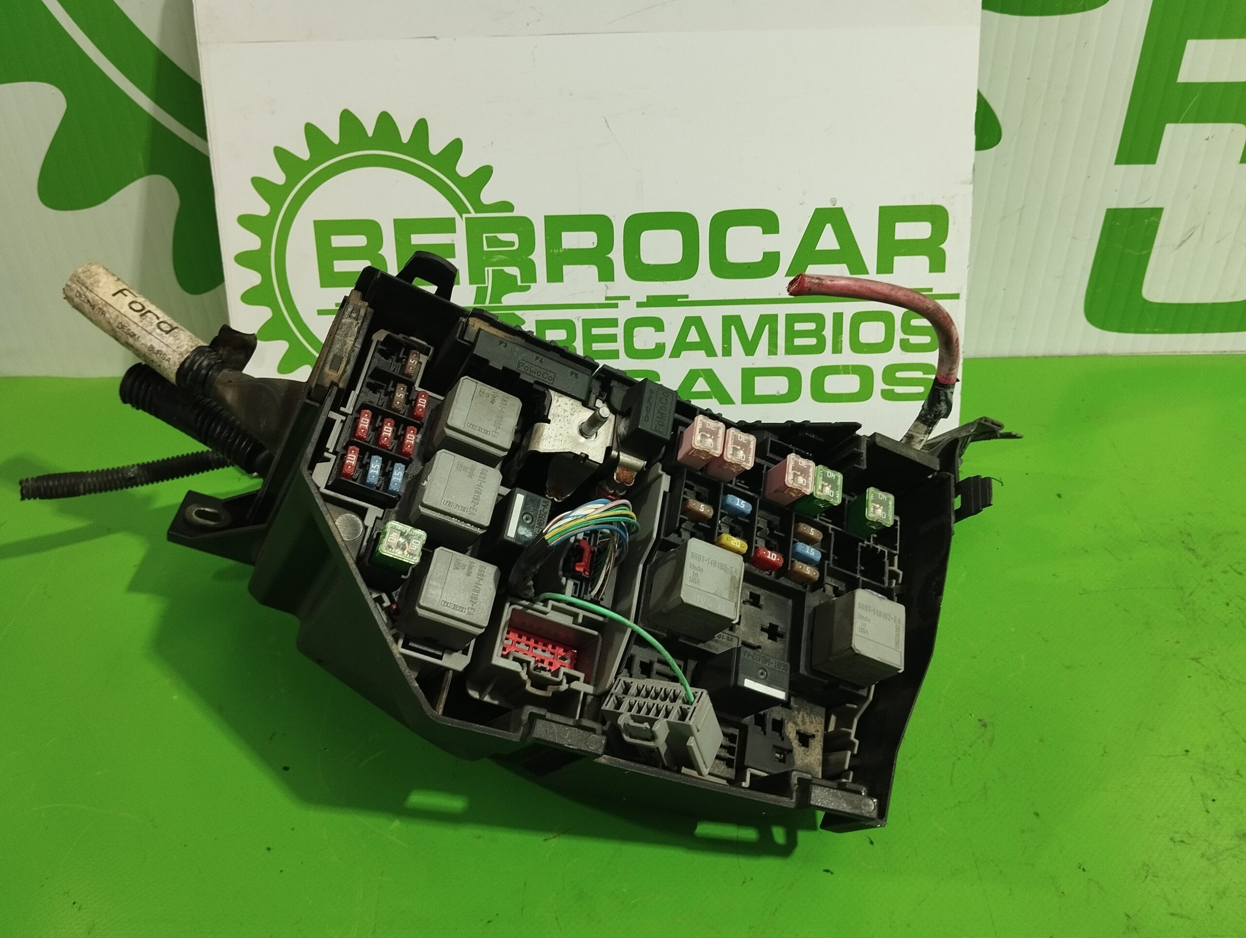 caja_reles_fusibles_6g9t14a067ab_ford_s_max_ca1_1_8_tdci_cat