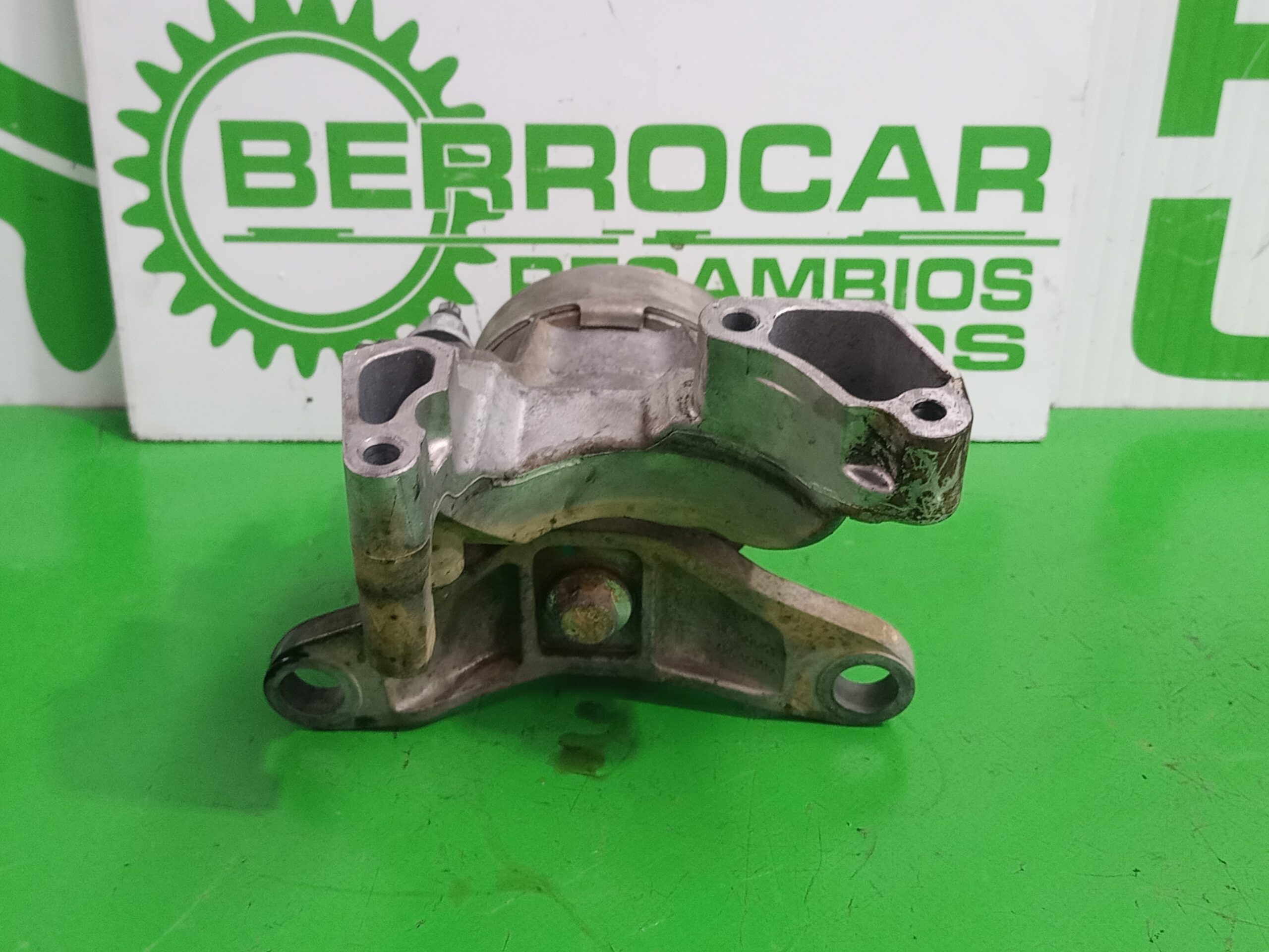 soporte_motor_derecho_6g916f012_ford_s_max_ca1_1_8_tdci_cat