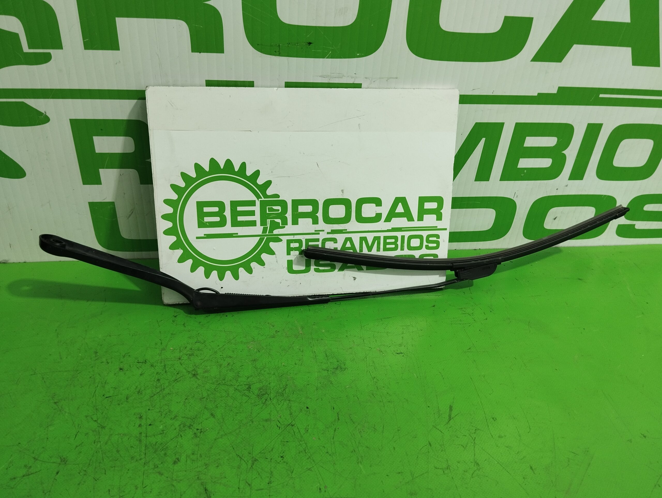 brazo_limpia_delantero_izquierdo_705161902_bmw_x3_e83_2_0_16v_diesel_cat