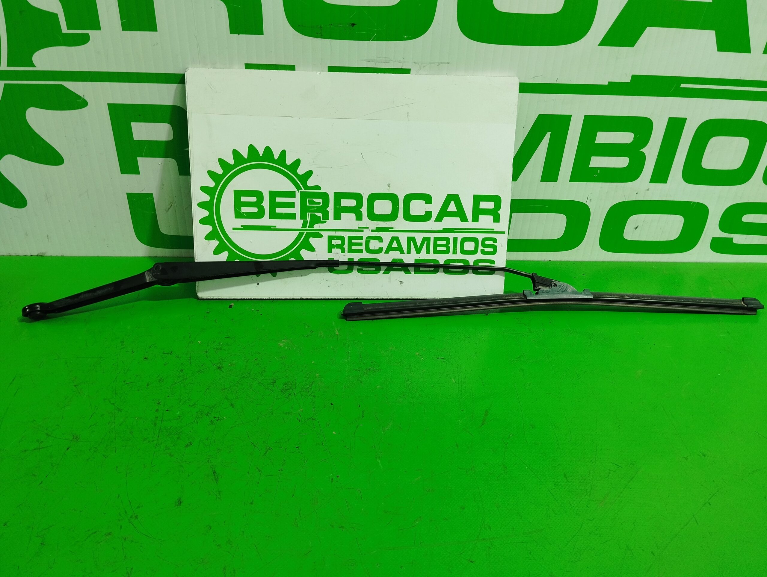 brazo_limpia_delantero_derecho_705166802_bmw_x3_e83_2_0_16v_diesel_cat