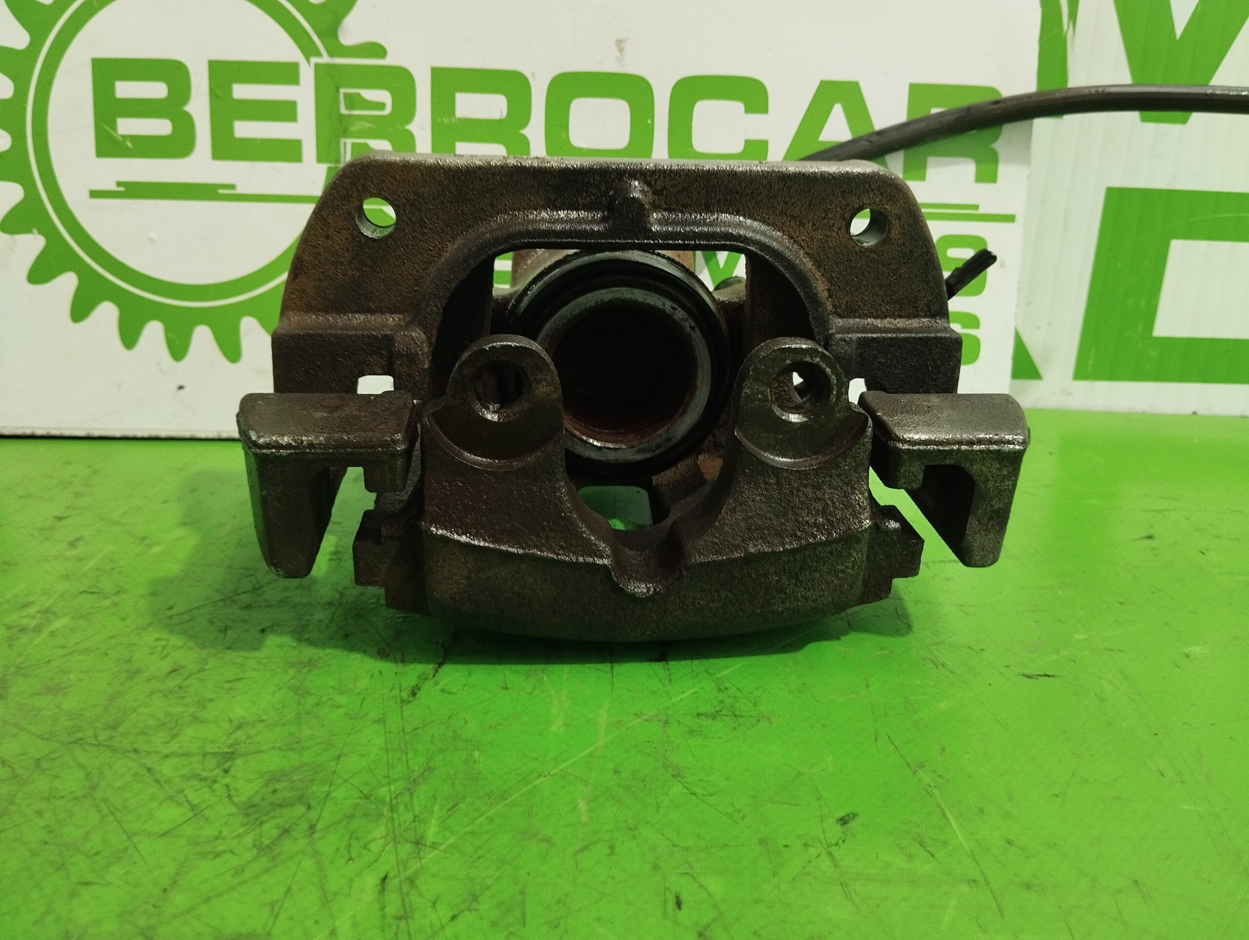 pinza_de_freno_delantera_izquierda_34116765881_bmw_x3_e83_2_0_16v_diesel_cat