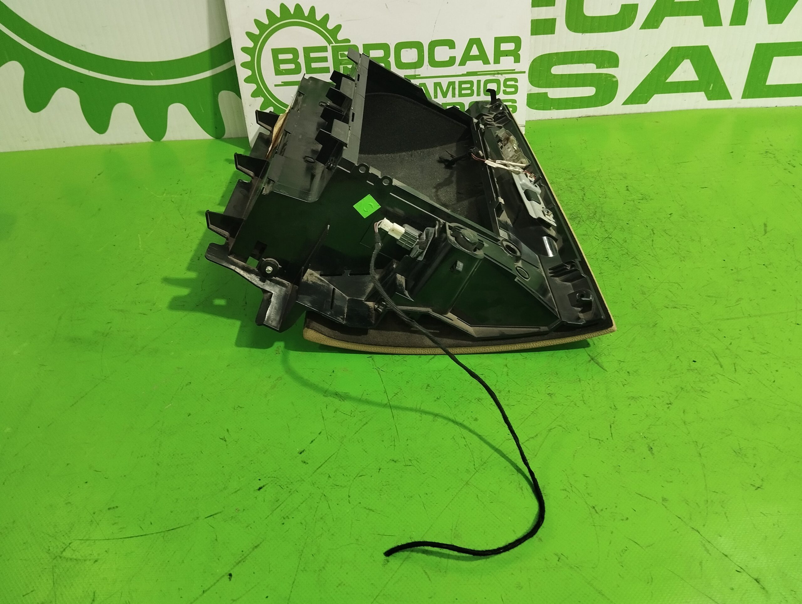 guantera_291470_bmw_x3_e83_2_0_16v_diesel_cat