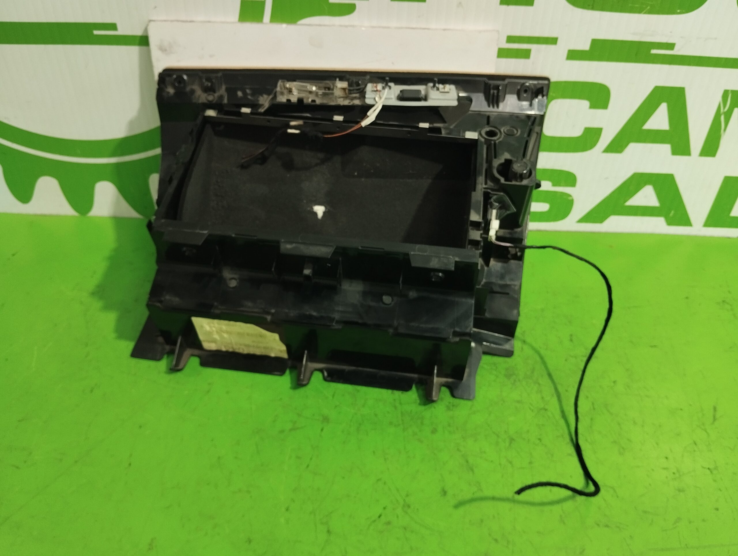 guantera_291470_bmw_x3_e83_2_0_16v_diesel_cat