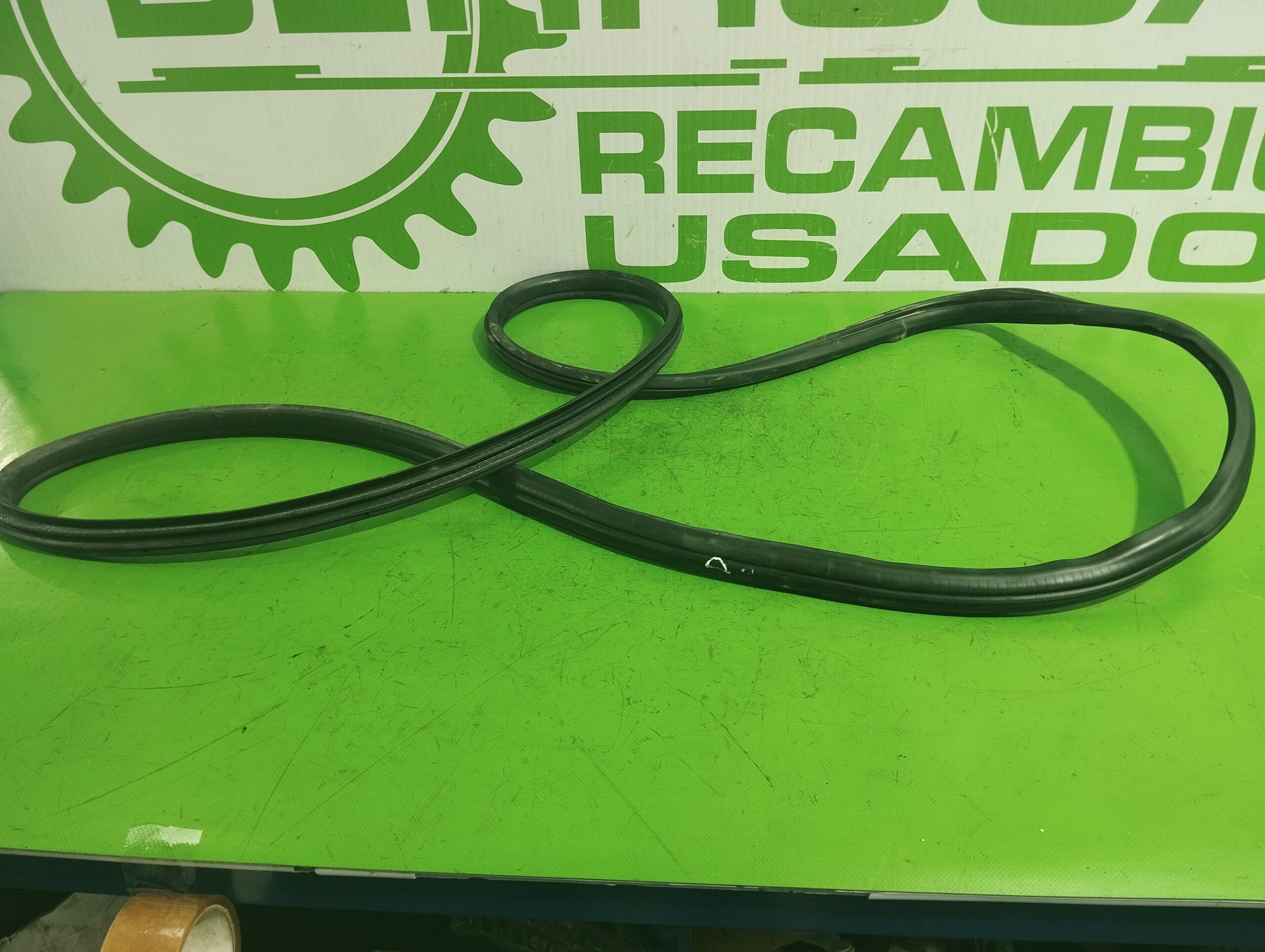 goma_contorno_51347007482_bmw_x3_e83_2_0_16v_diesel_cat