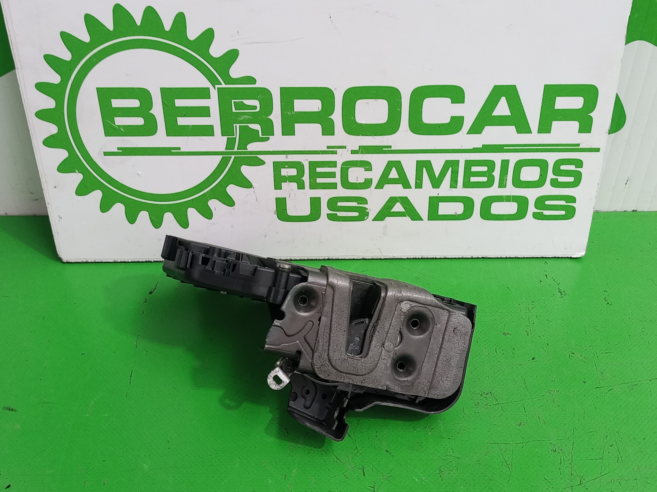 cerradura_puerta_delantera_derecha_6w8a21812af_land_rover_range_rover_sport_3_6_td_v8