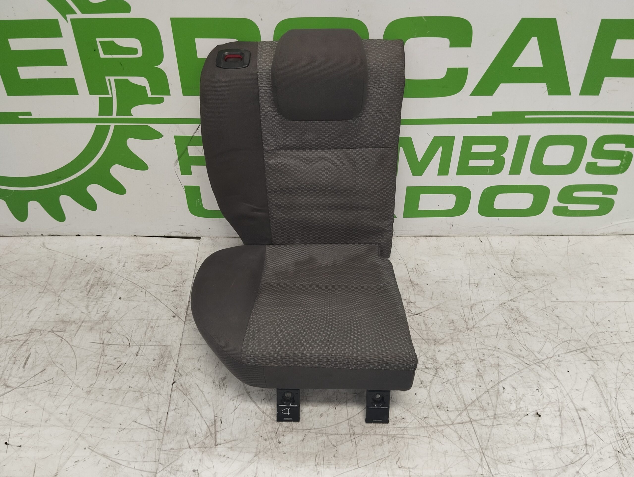 asientos_trasero_derecho_1126792_1491751_ford_focus_berlina_cap_1_6_16v_cat