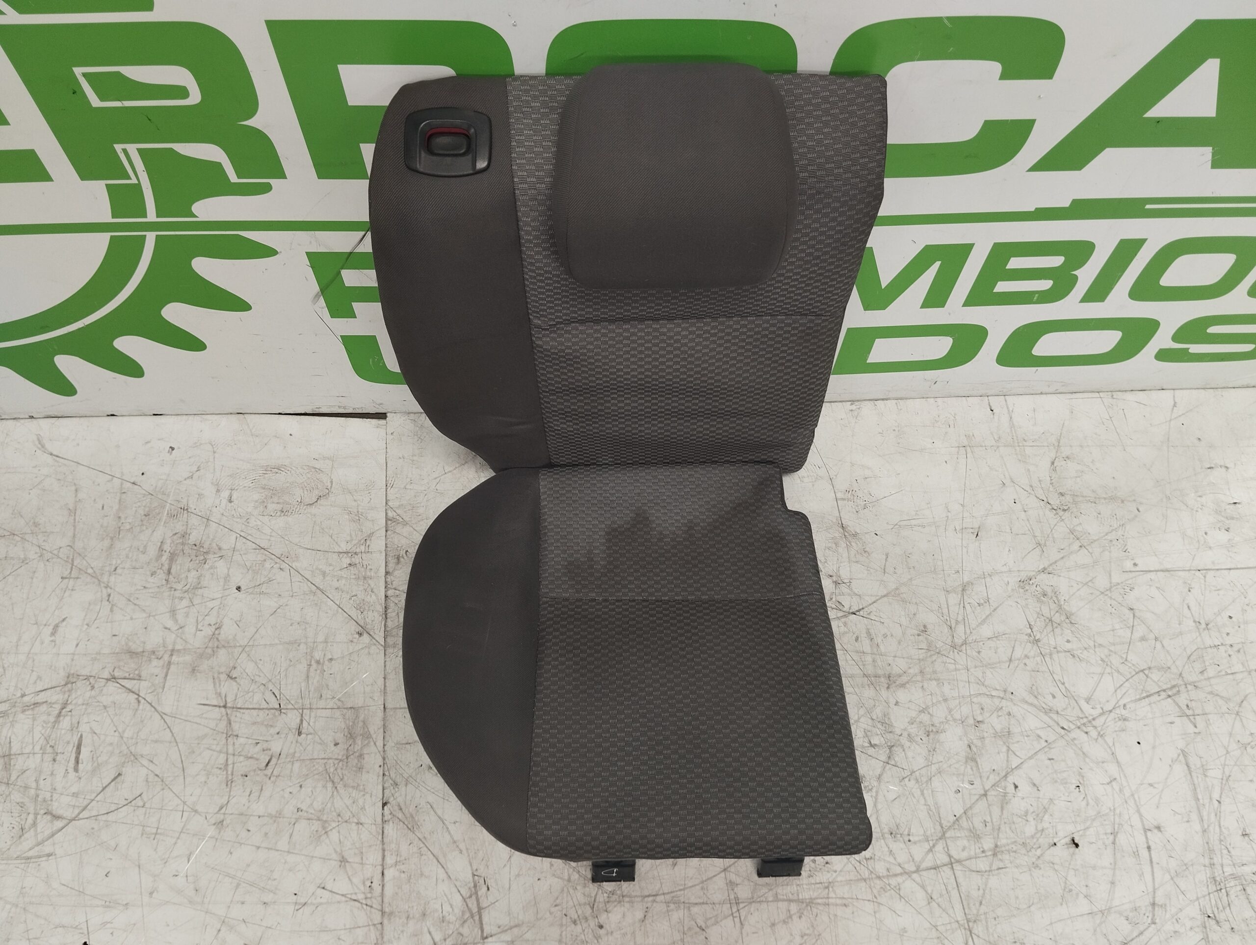 asientos_trasero_derecho_1126792_1491751_ford_focus_berlina_cap_1_6_16v_cat