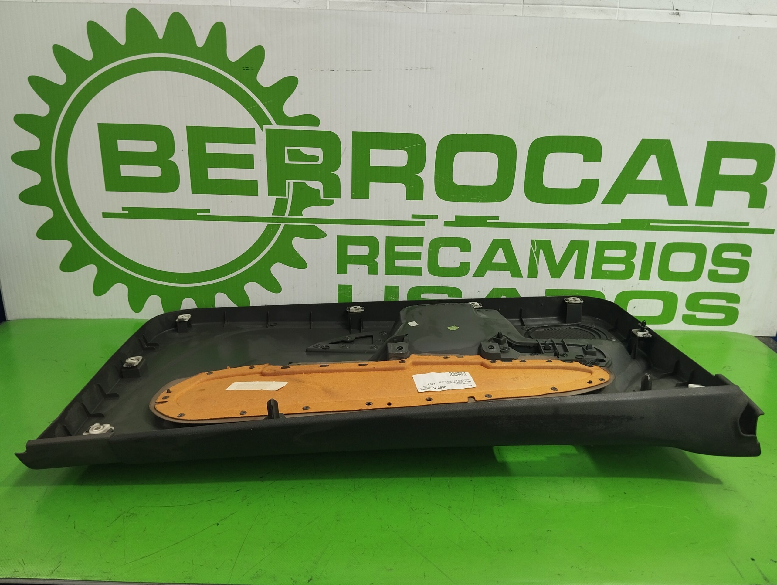 guarnecido_puerta_delantera_izquierda_4m51b23943a_ford_focus_berlina_cap_1_6_16v_cat