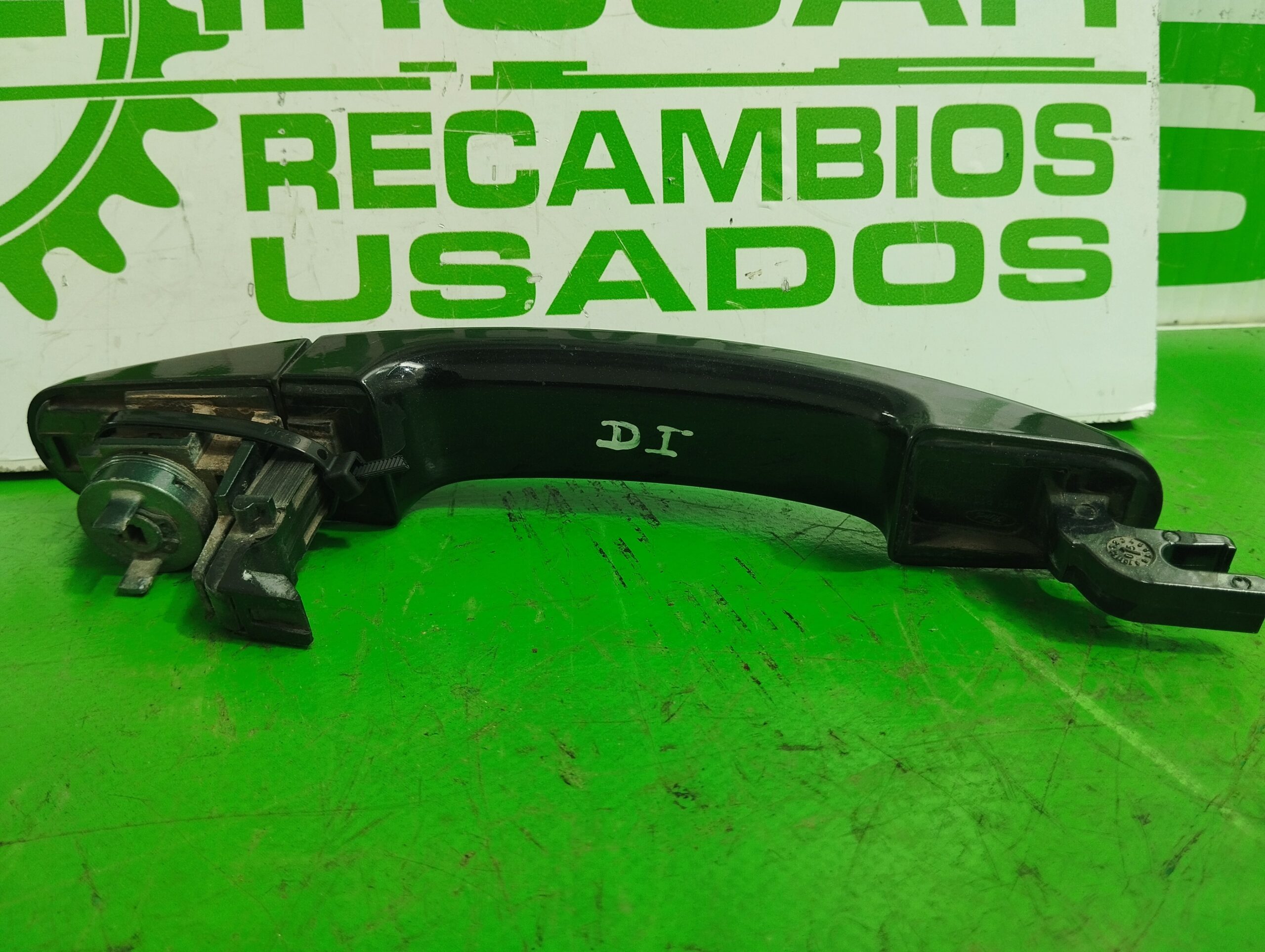 maneta_exterior_delantera_izquierda_3m51r22404d_ford_focus_berlina_cap_1_6_16v_cat