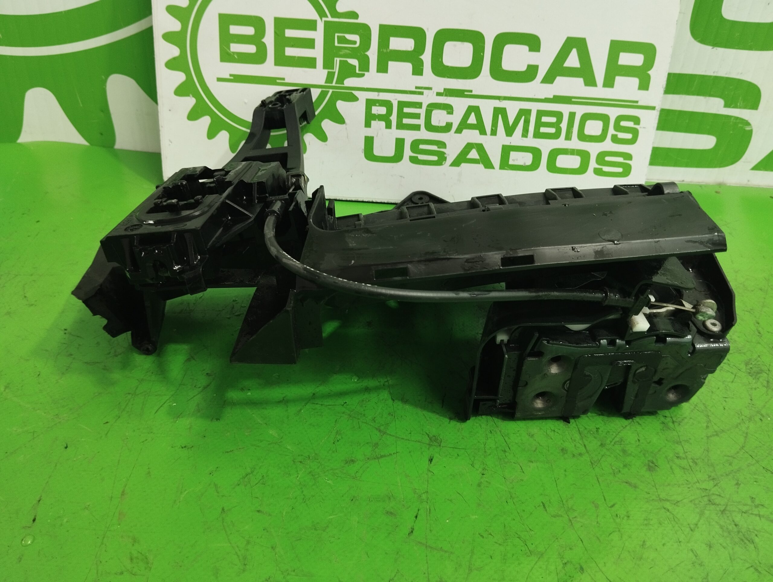 cerradura_puerta_delantera_derecha_3m5ar21812ak_ford_focus_berlina_cap_1_6_16v_cat