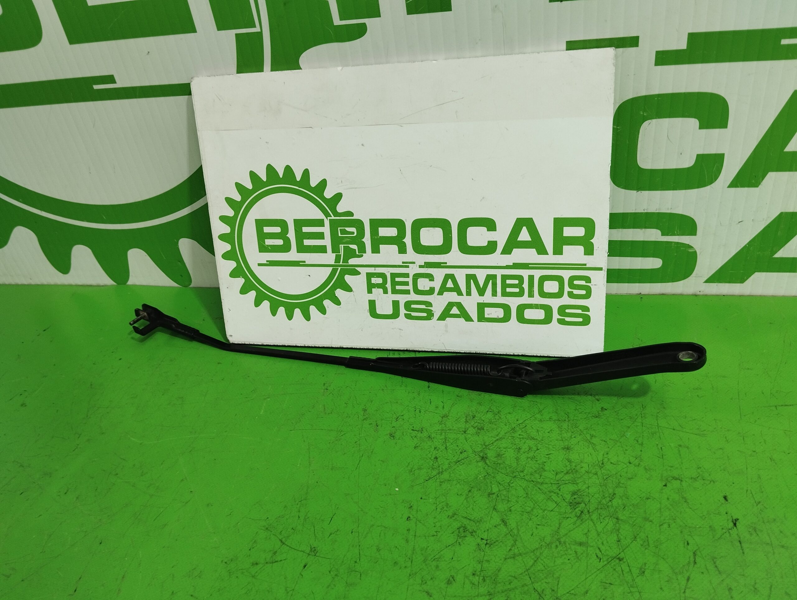 brazo_limpia_delantero_izquierdo_4m5117526ab_ford_focus_berlina_cap_1_6_16v_cat