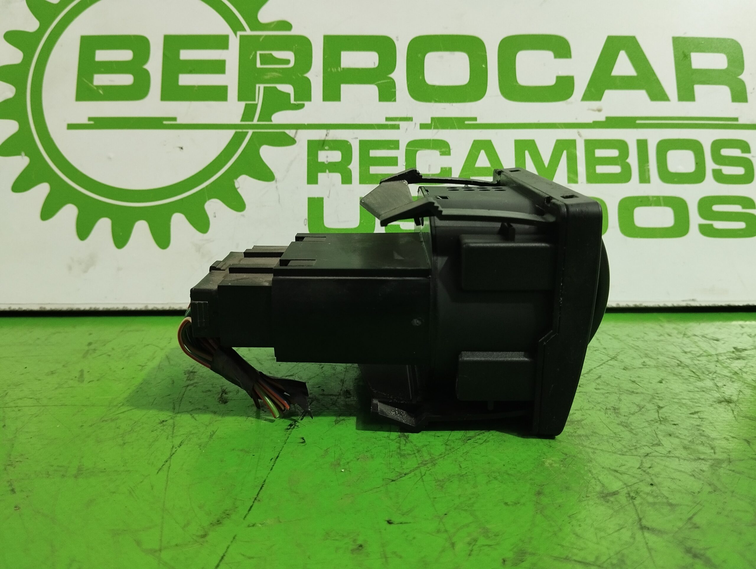 mando_luces_4m5t13a024aa_ford_focus_berlina_cap_1_6_16v_cat