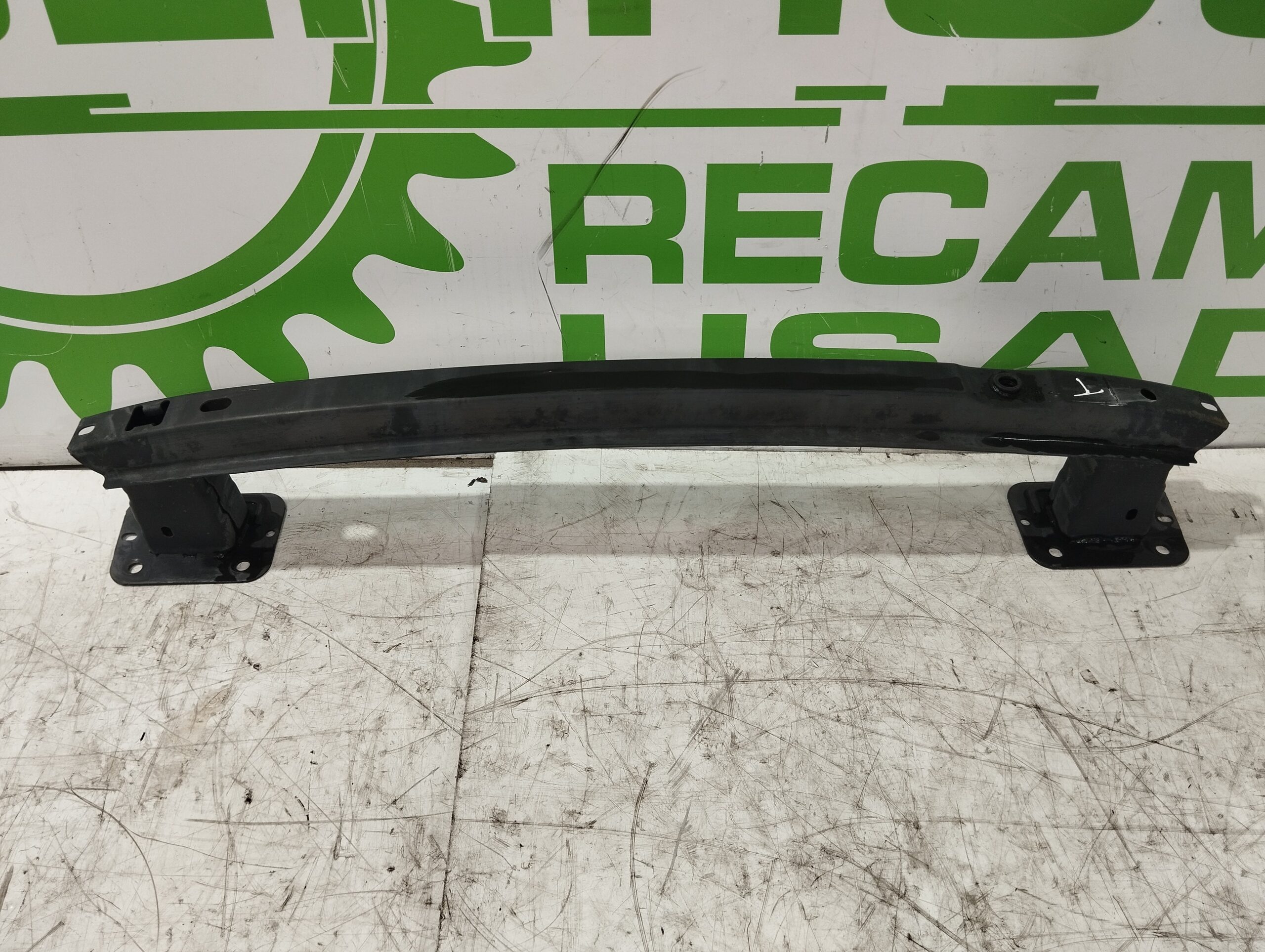 refuerzo_paragolpes_trasero_1520891_ford_focus_berlina_cap_1_6_16v_cat