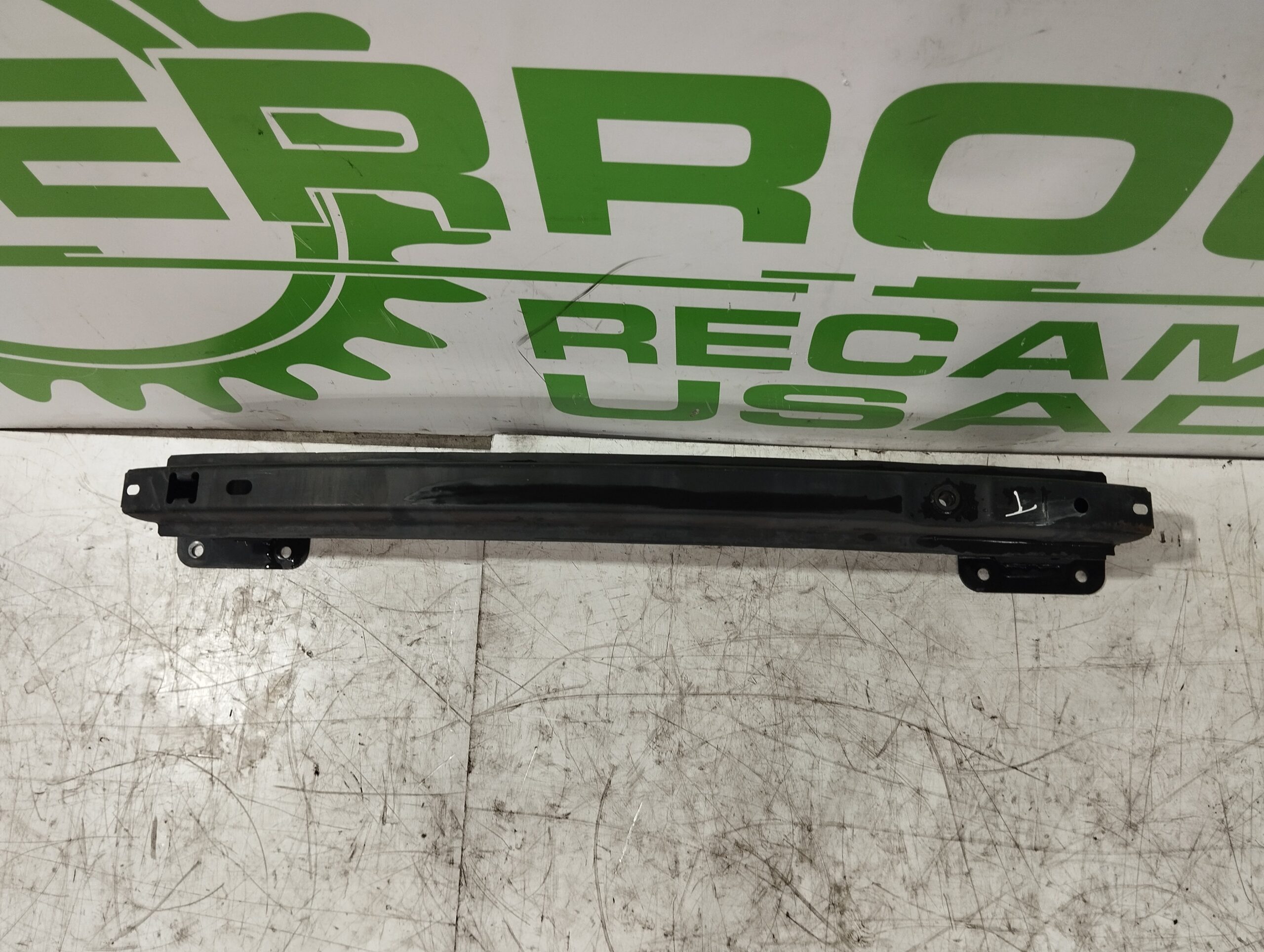 refuerzo_paragolpes_trasero_1520891_ford_focus_berlina_cap_1_6_16v_cat