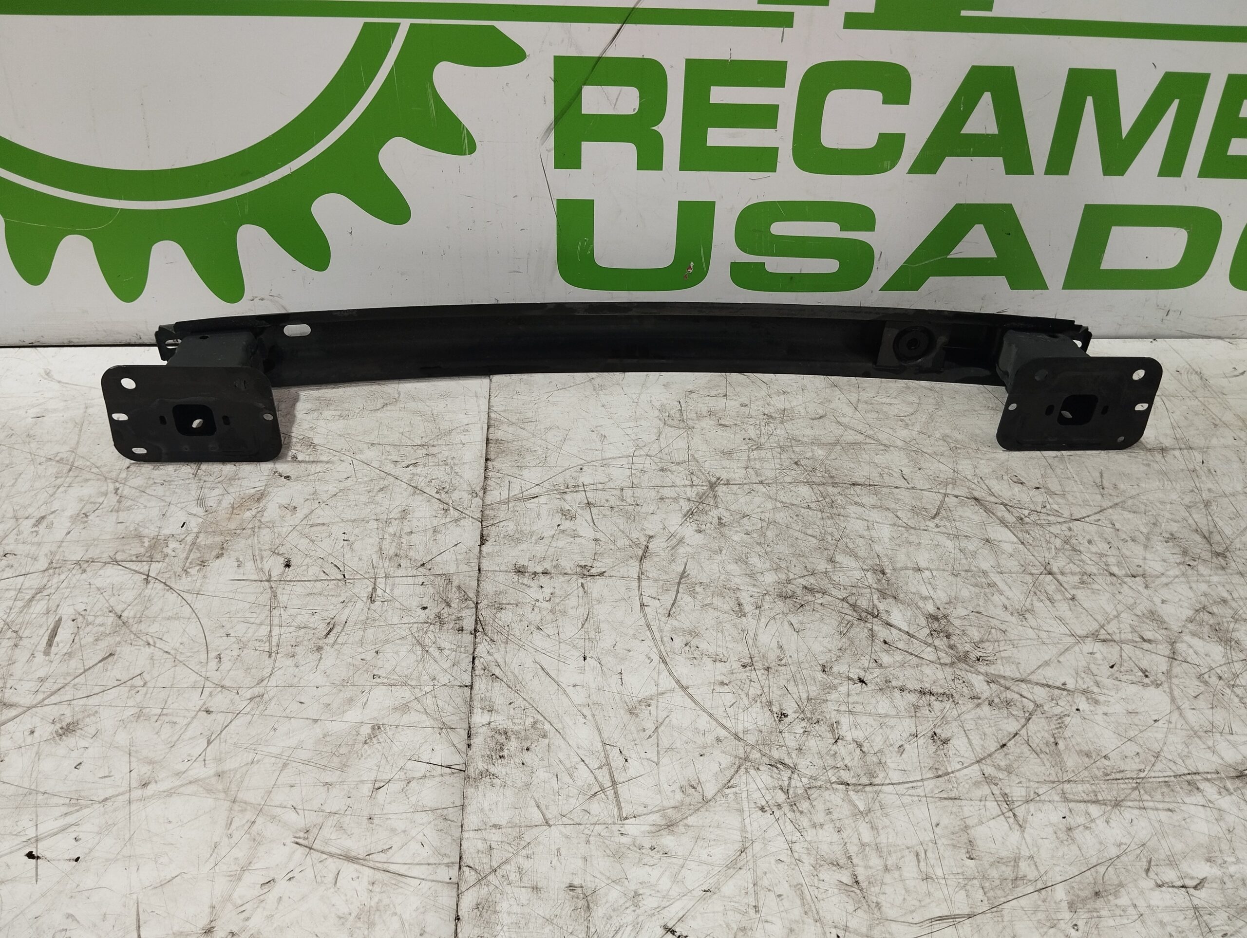 refuerzo_paragolpes_trasero_1520891_ford_focus_berlina_cap_1_6_16v_cat