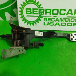 pedal_embrague_4m517b633an_ford_focus_berlina_cap_1_6_16v_cat