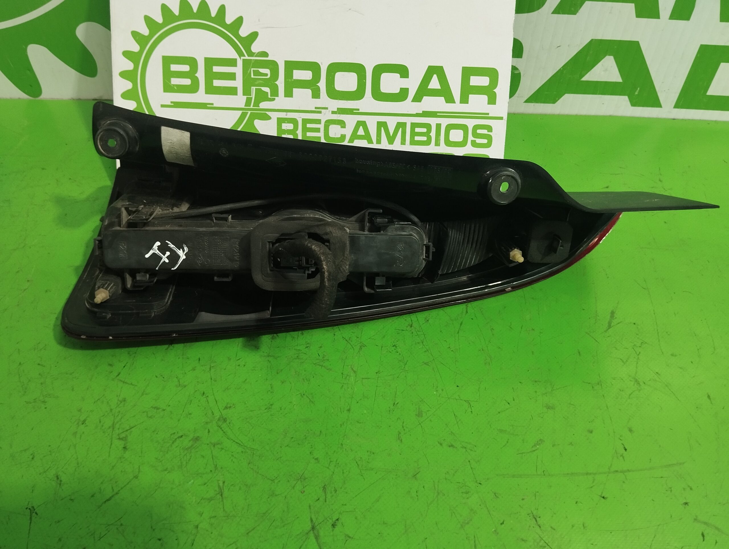 piloto_trasero_izquierdo_89023832_renault_espace_iv_jk0_2_2_dci_turbodiesel