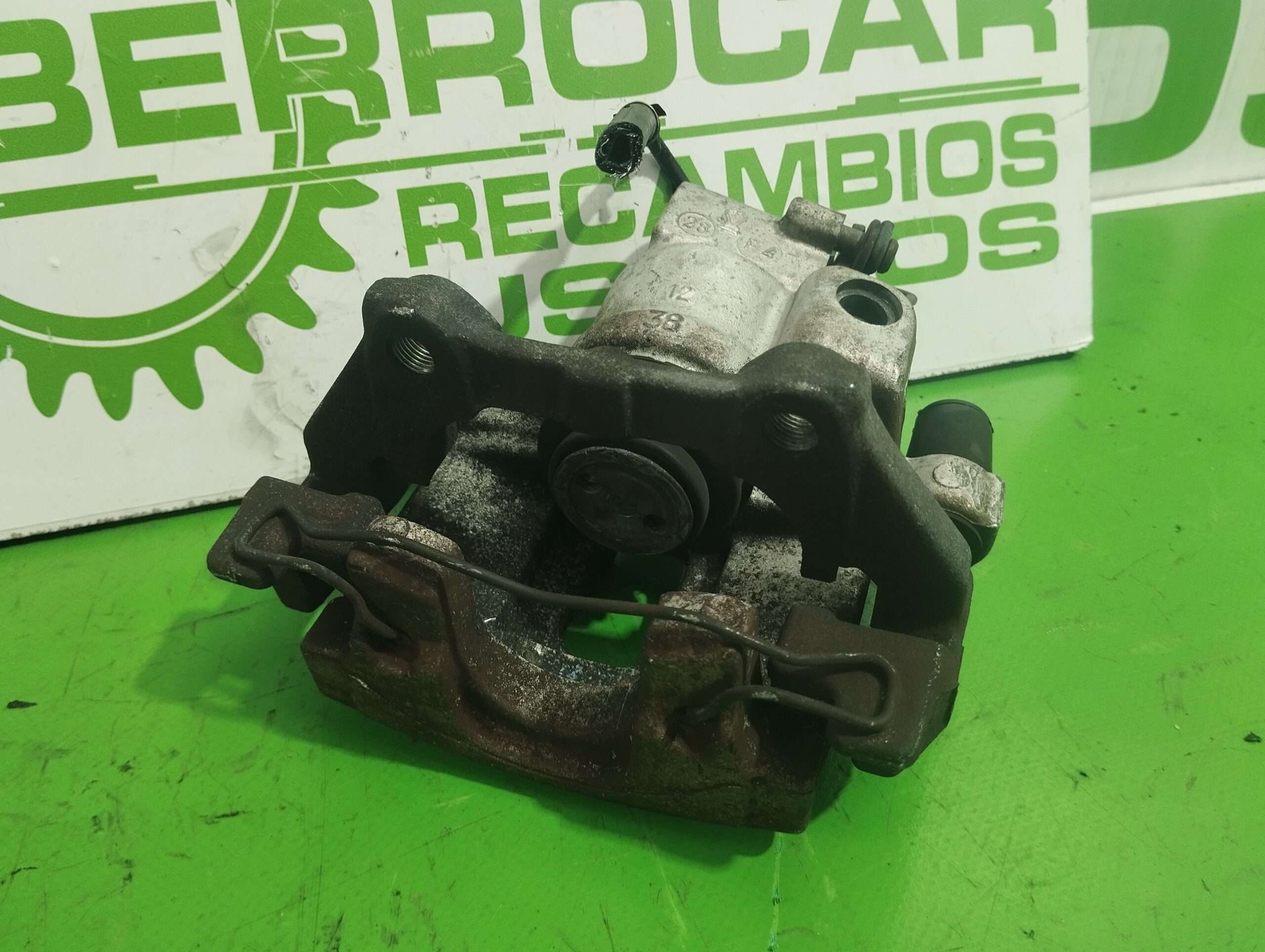 pinza_de_freno_trasera_izquierda_7701049108_renault_espace_iv_jk0_2_2_dci_turbodiesel