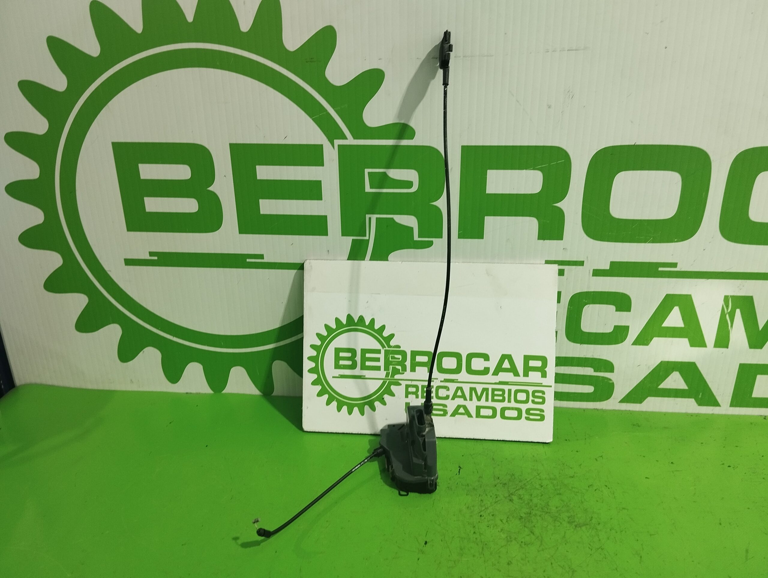 cerradura_puerta_trasera_izquierda_8200212468_renault_megane_ii_classic_berlina_1_5_dci_diesel