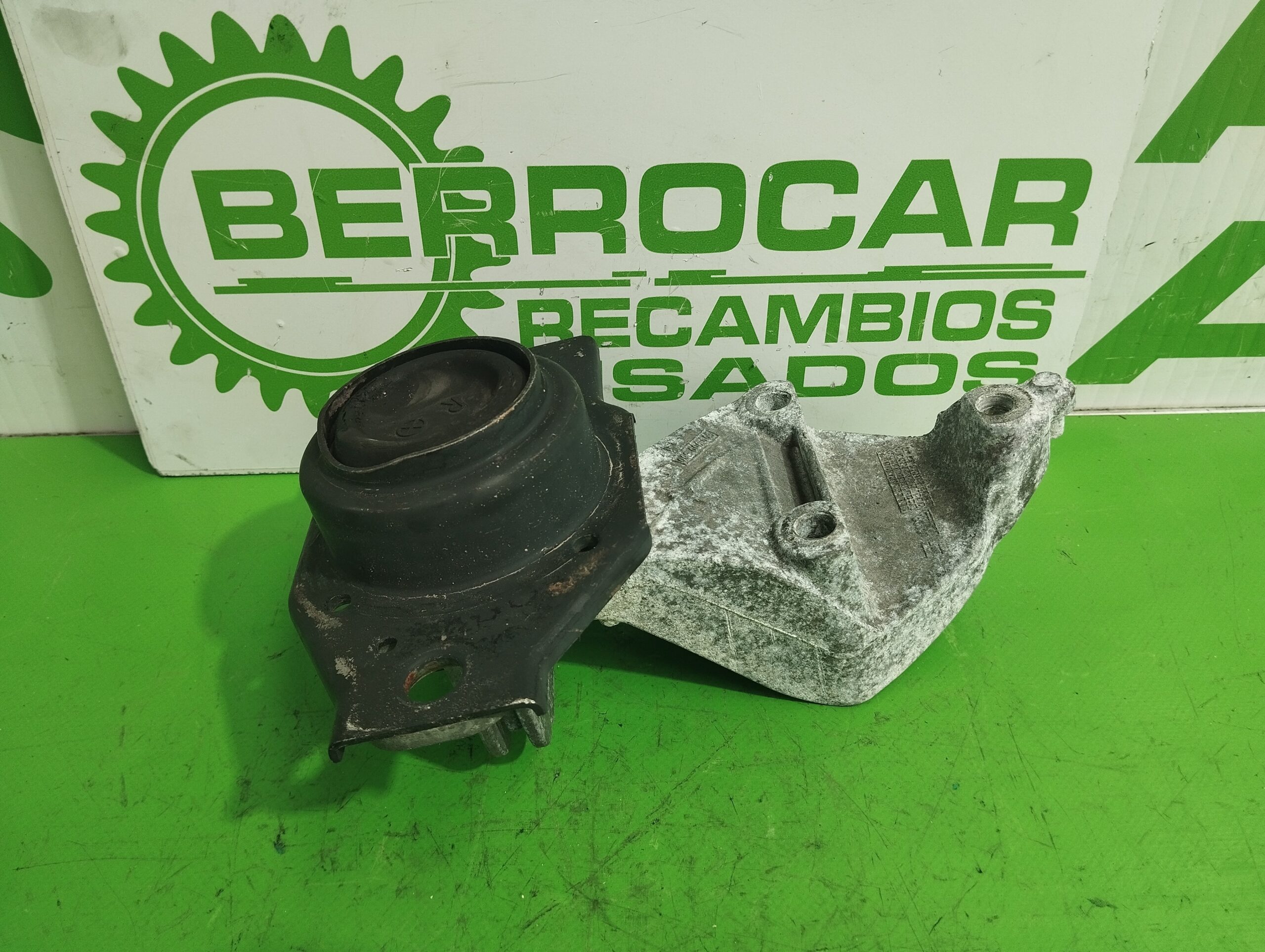 soporte_motor_derecho_500900500_renault_megane_ii_classic_berlina_1_5_dci_diesel