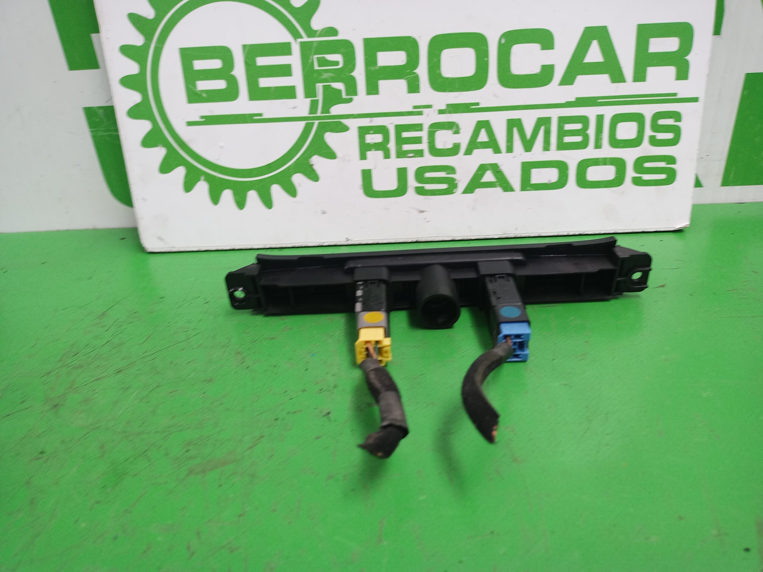 mando_multifuncion_937004d090090_kia_carnival_2_9_crdi_cat