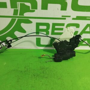 cerradura_puerta_delantera_derecha_813204d010_kia_carnival_2_9_crdi_cat