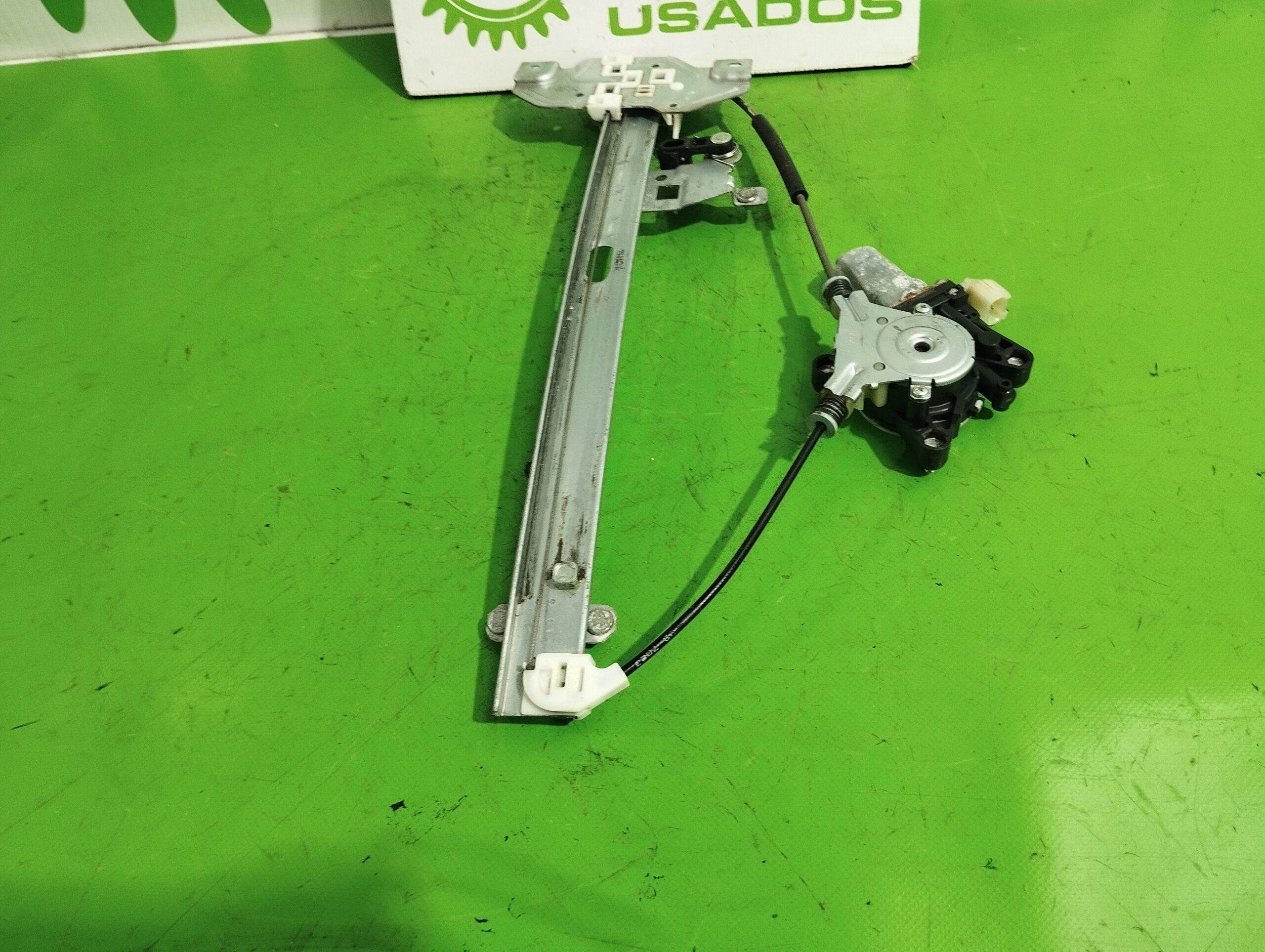 elevalunas_trasero_derecho_82460_4d020_kia_carnival_2_9_crdi_cat