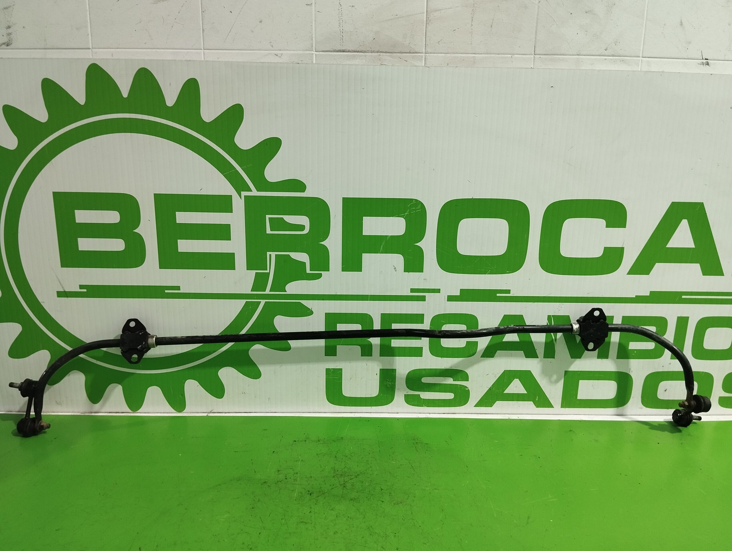 barra_estabilizadora_trasera_555104d000_kia_carnival_2_9_crdi_cat