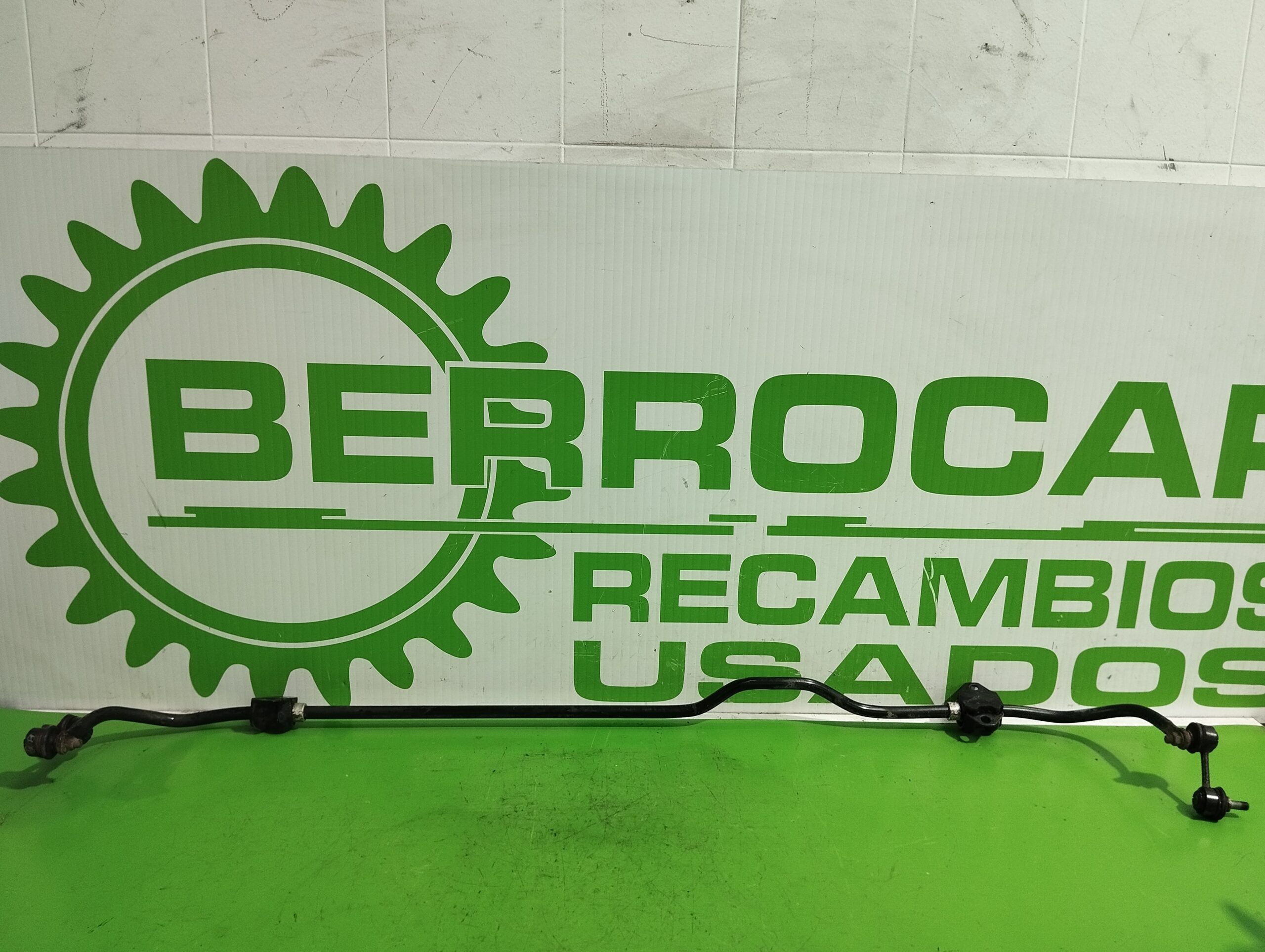 barra_estabilizadora_trasera_555104d000_kia_carnival_2_9_crdi_cat