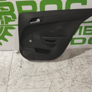 guarnecido_puerta_trasera_derecha_13153918_opel_astra_h_berlina_essentia