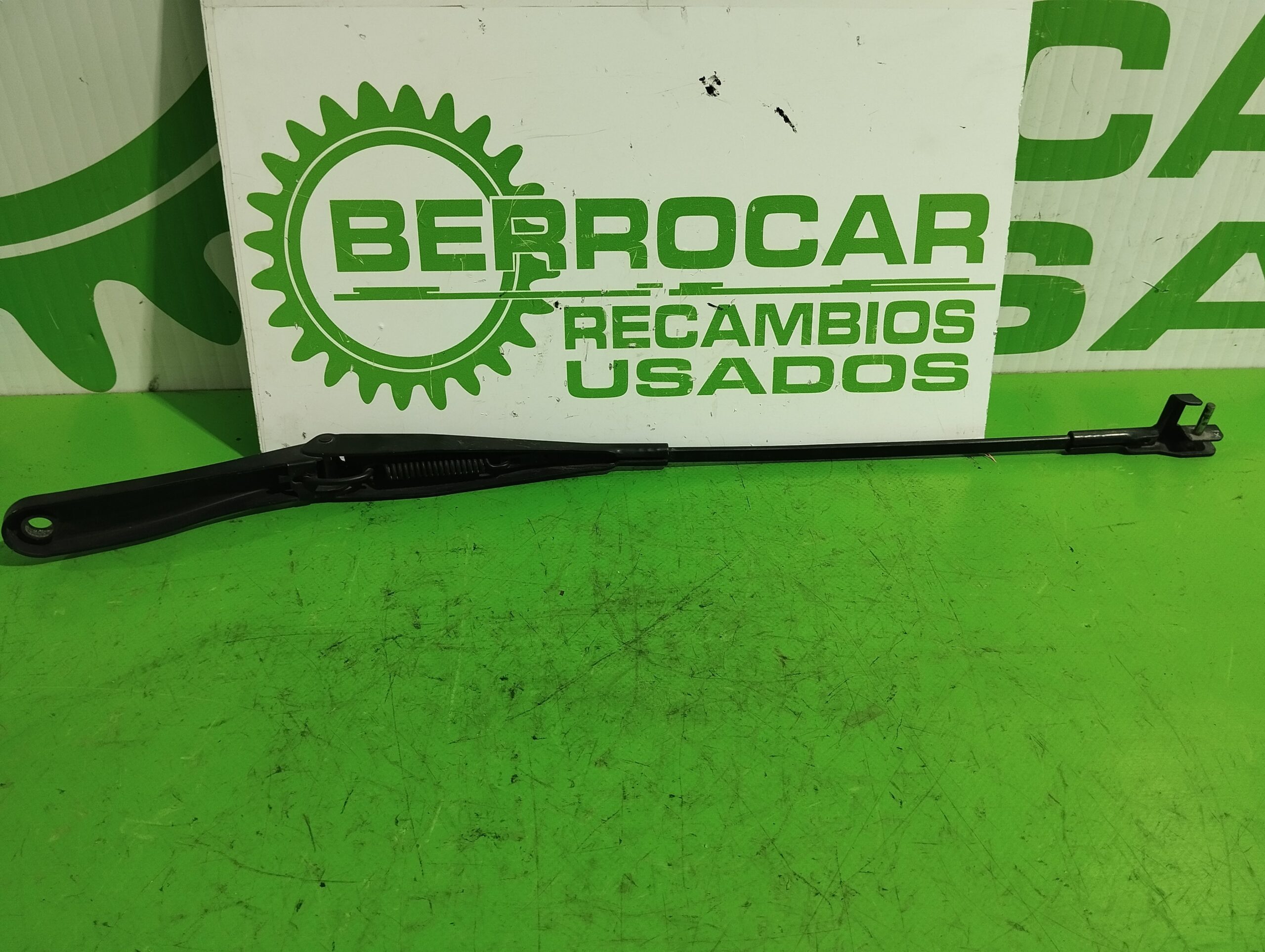 brazo_limpia_delantero_derecho_13111220_opel_astra_h_berlina_essentia