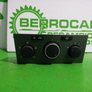 mando_climatizador_13201300_opel_astra_h_berlina_essentia