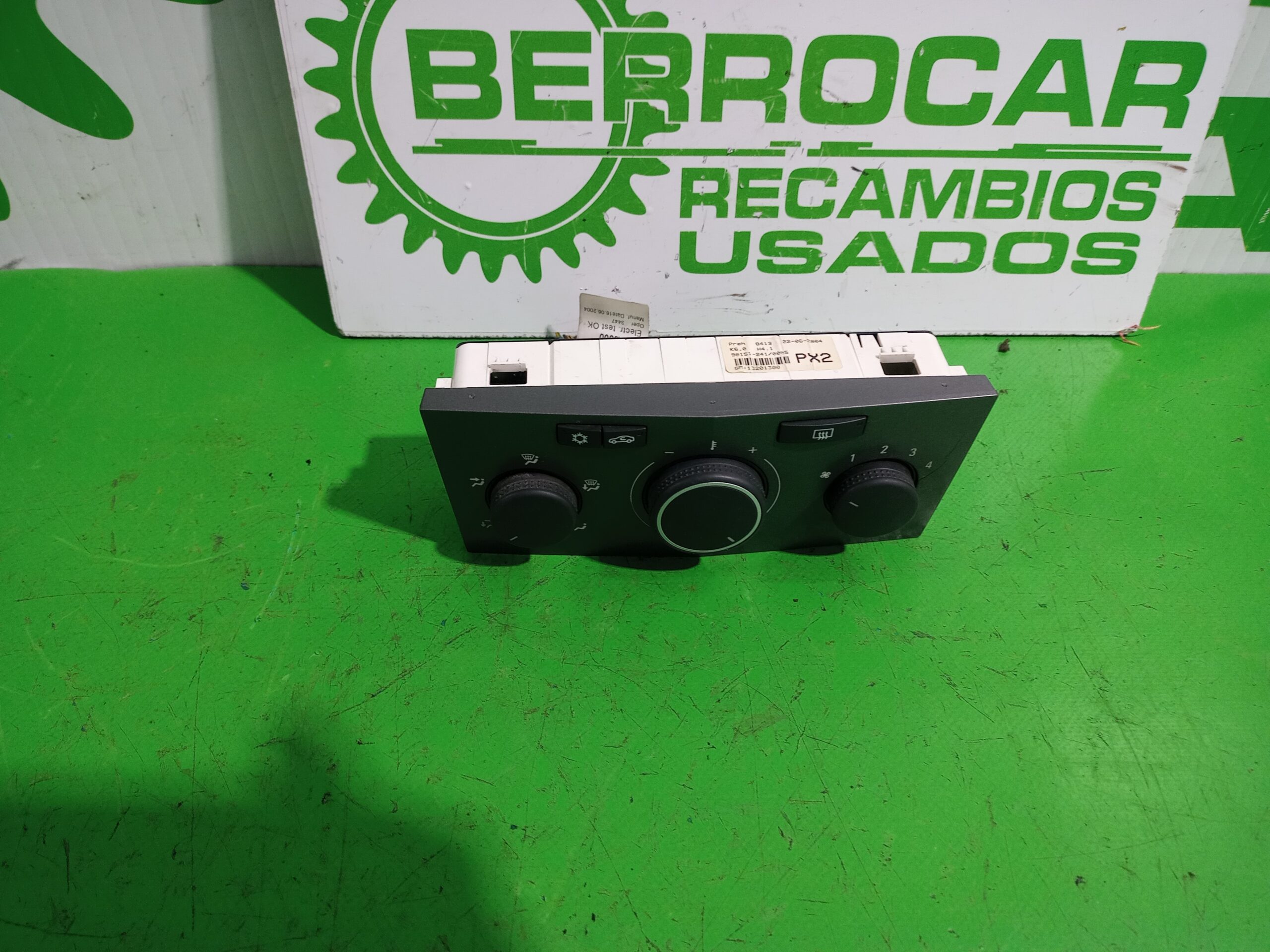 mando_climatizador_13201300_opel_astra_h_berlina_essentia