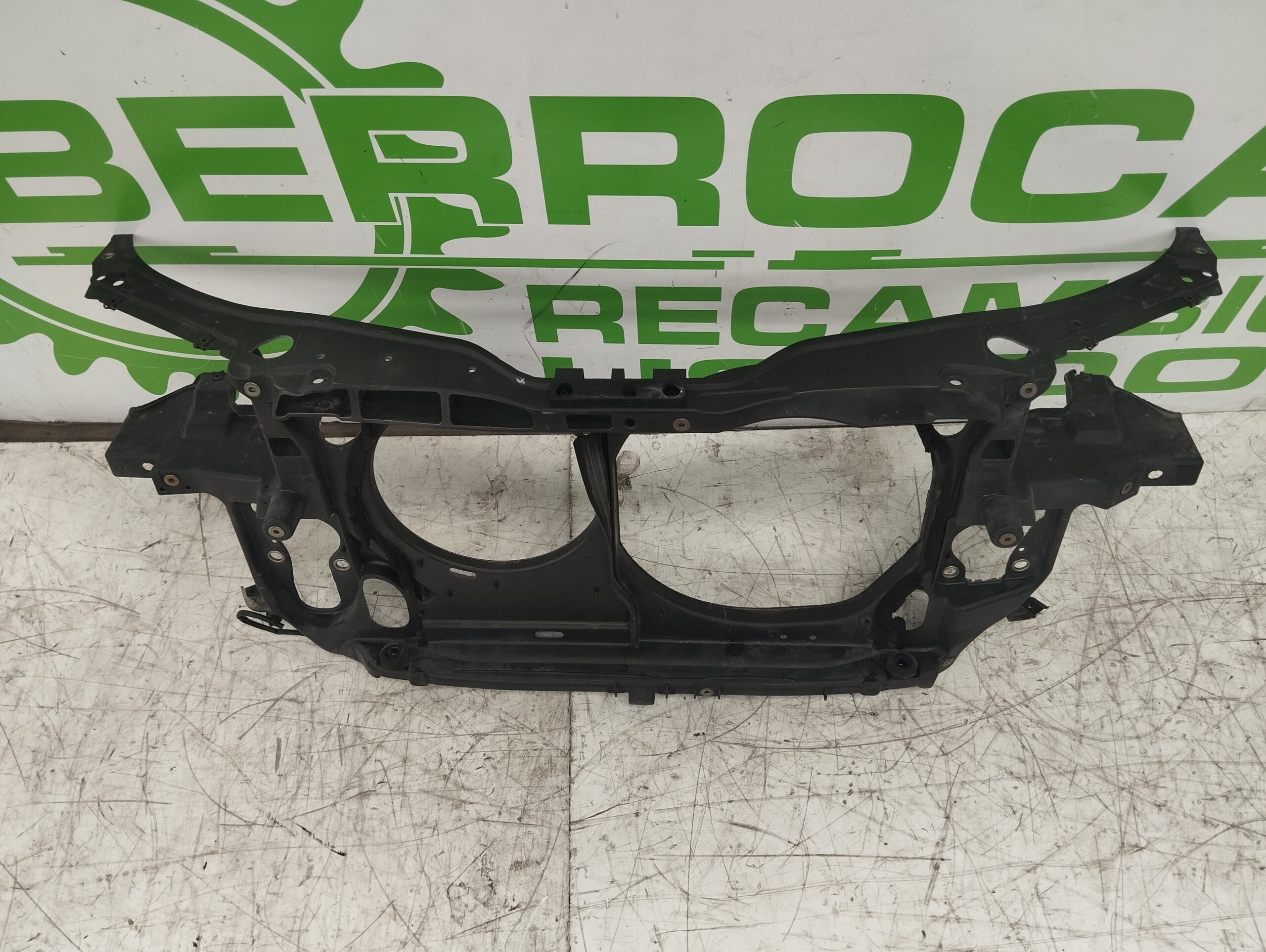 panel_frontal_3b0805594_volkswagen_passat_berlina_3b3_1_6