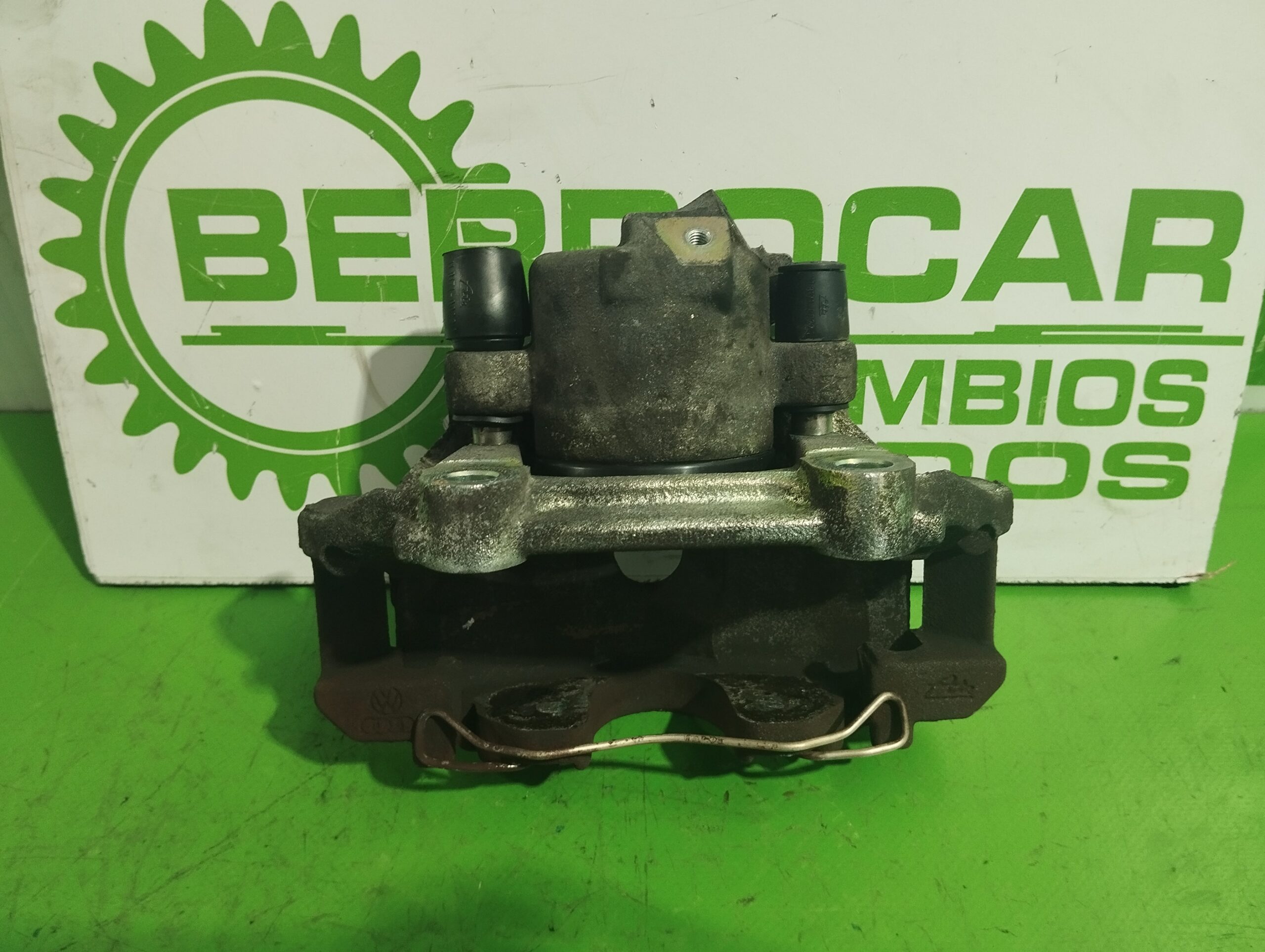pinza_de_freno_delantera_izquierda_8e0615123a_volkswagen_passat_berlina_3b3_1_6
