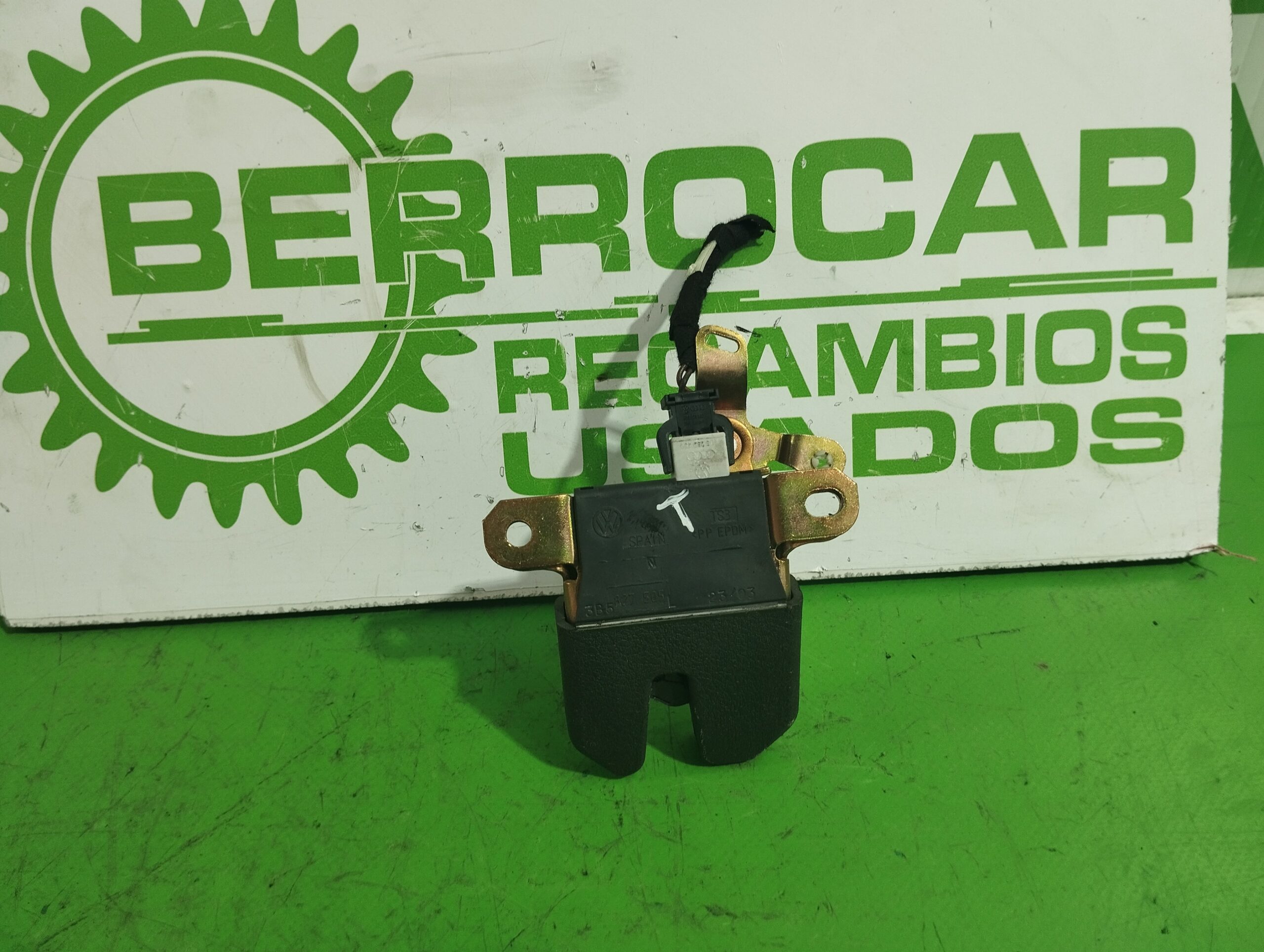 cerradura_maletero_porton_3b5827505_volkswagen_passat_berlina_3b3_1_6