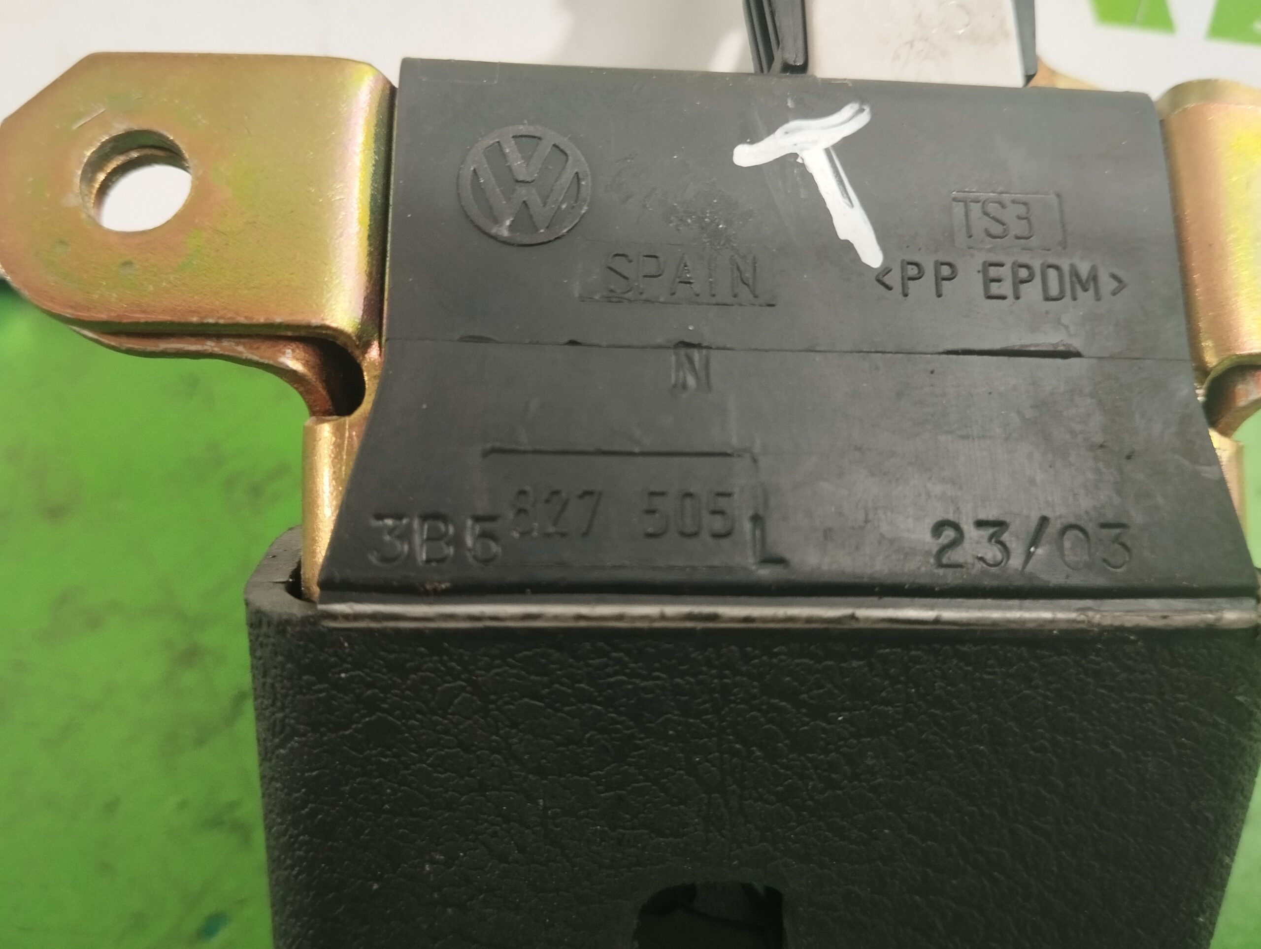 cerradura_maletero_porton_3b5827505_volkswagen_passat_berlina_3b3_1_6