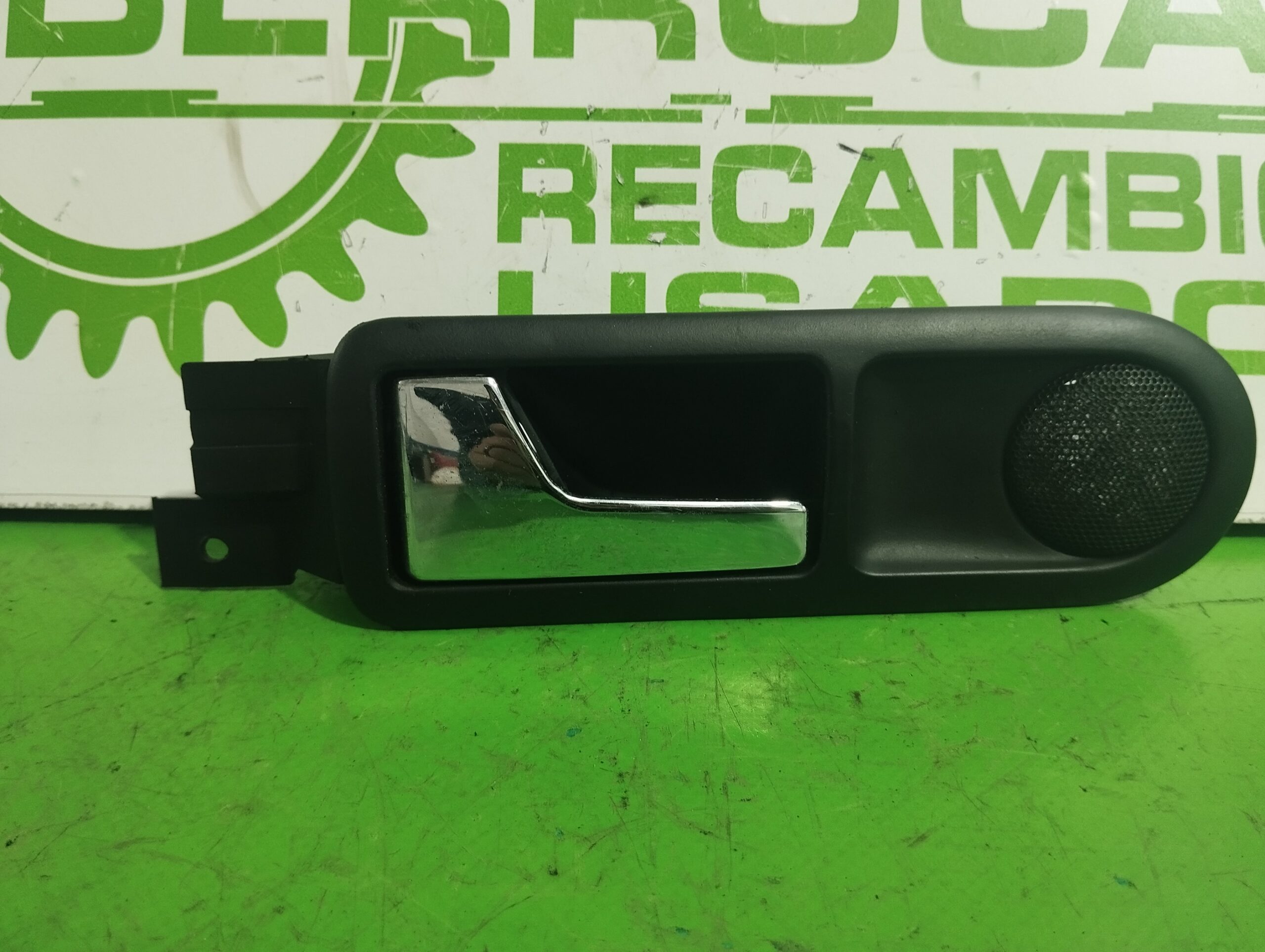 maneta_interior_trasera_izquierda_3b0839113_volkswagen_passat_berlina_3b3_1_6