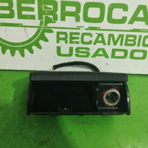 cenicero_30830_010_volkswagen_passat_berlina_3b3_1_6