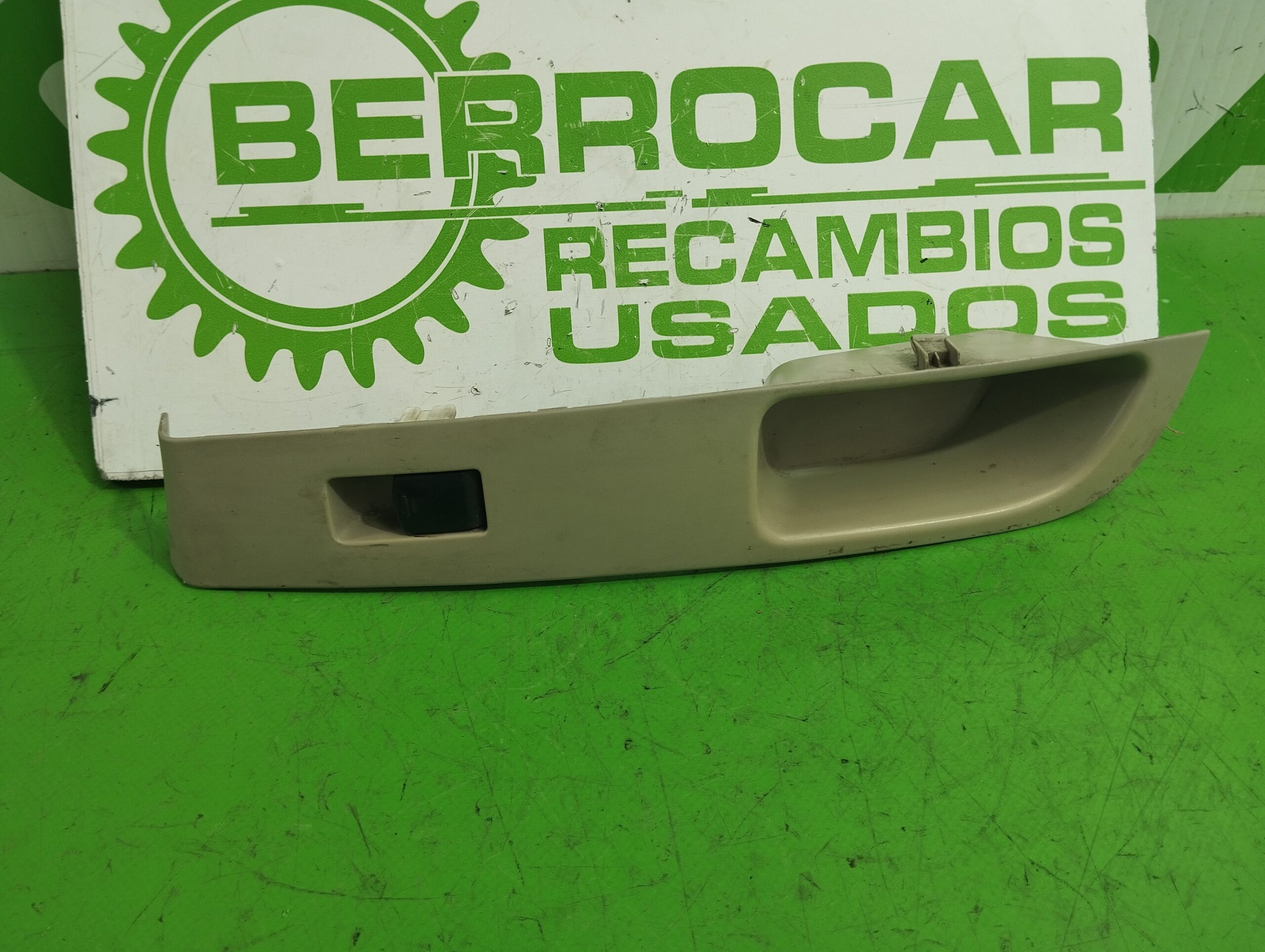 mando_elevalunas_delantero_derecho_80960ax100_nissan_micra_k12e_1_2_cat